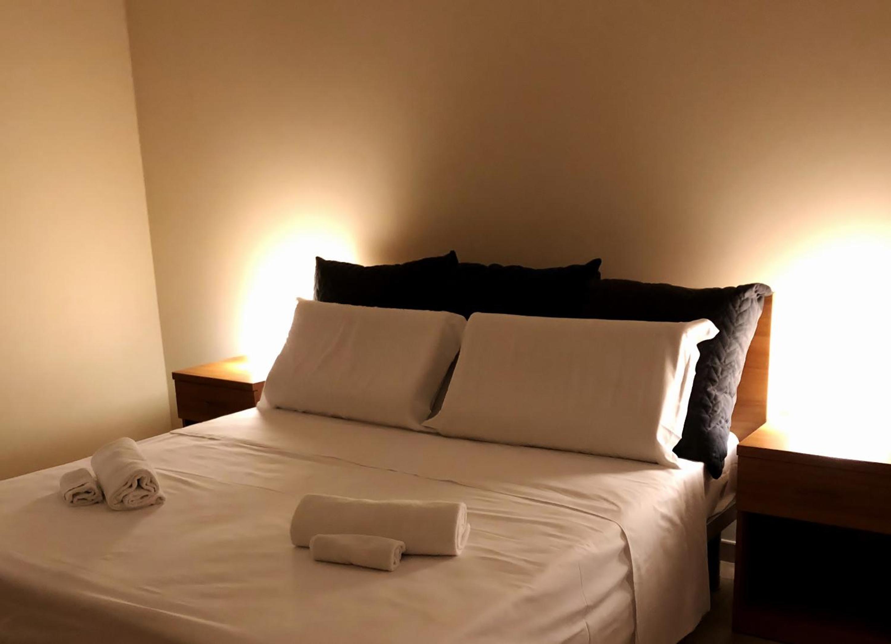 Double Room Single Use - Photo 9