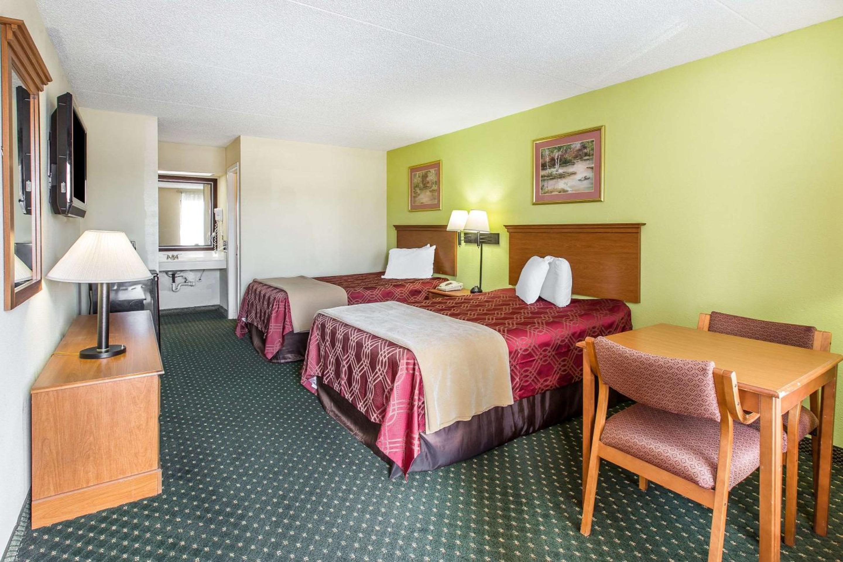 Double Room with Two Double Beds - Non-Smoking