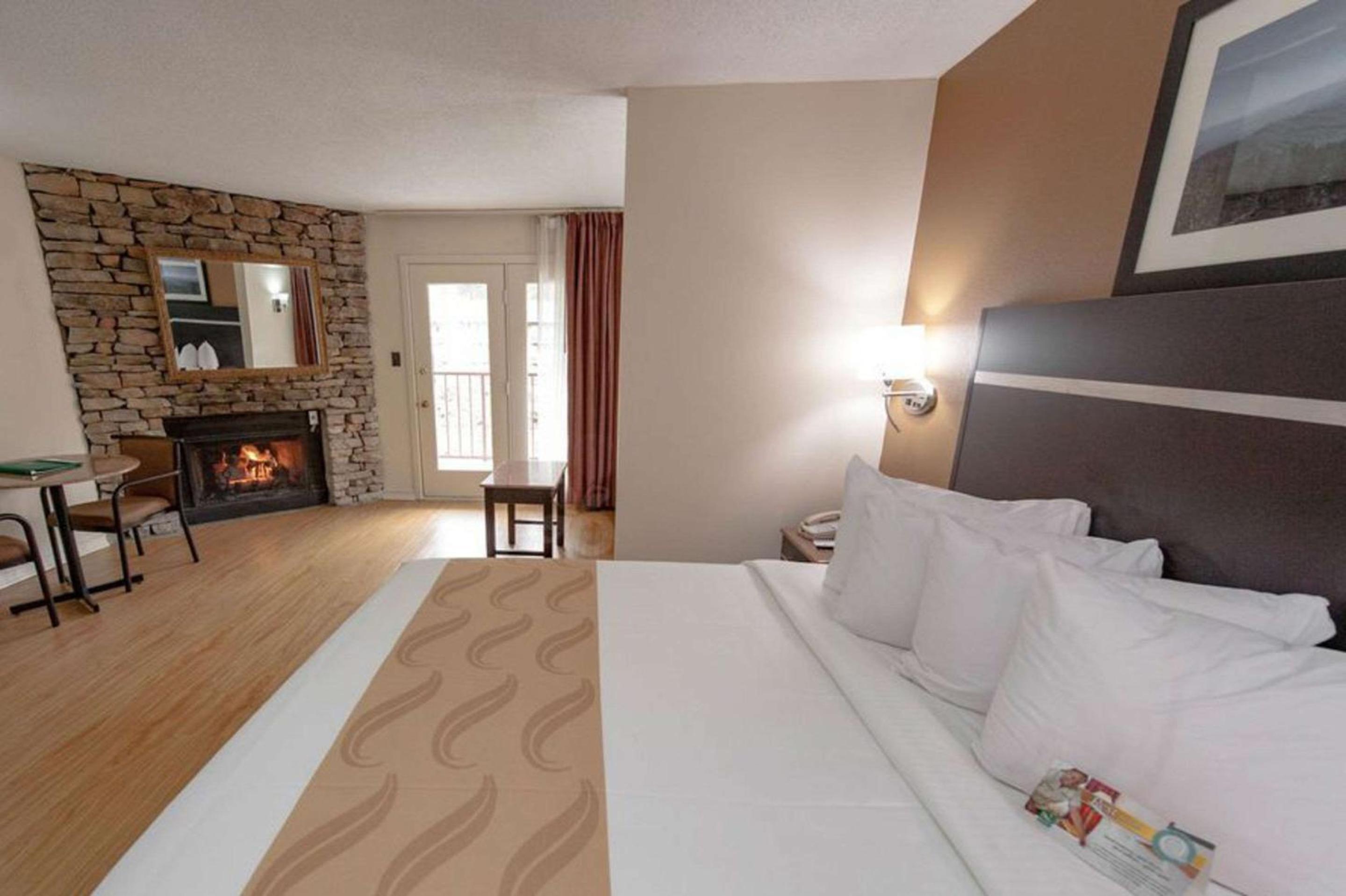King Suite with Fireplace and Wrap-around Balcony - Photo 1