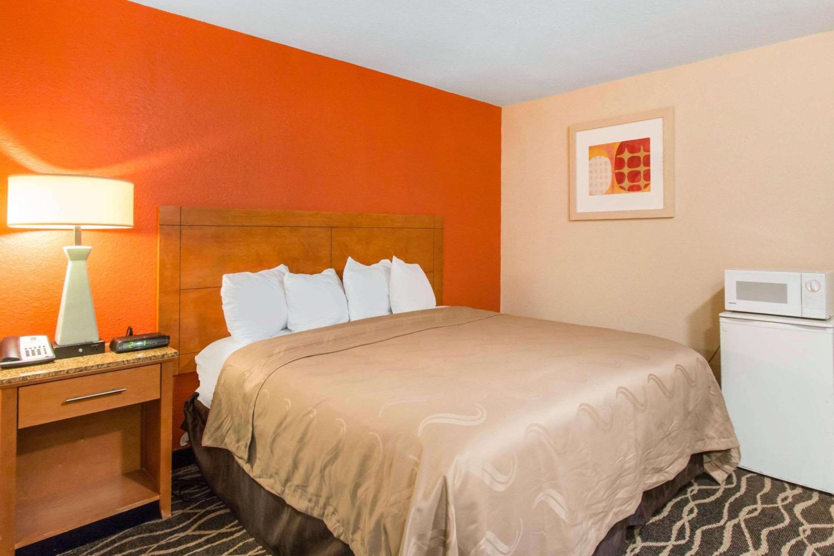 Two-Bedroom Suite with Two King Beds - Photo 3
