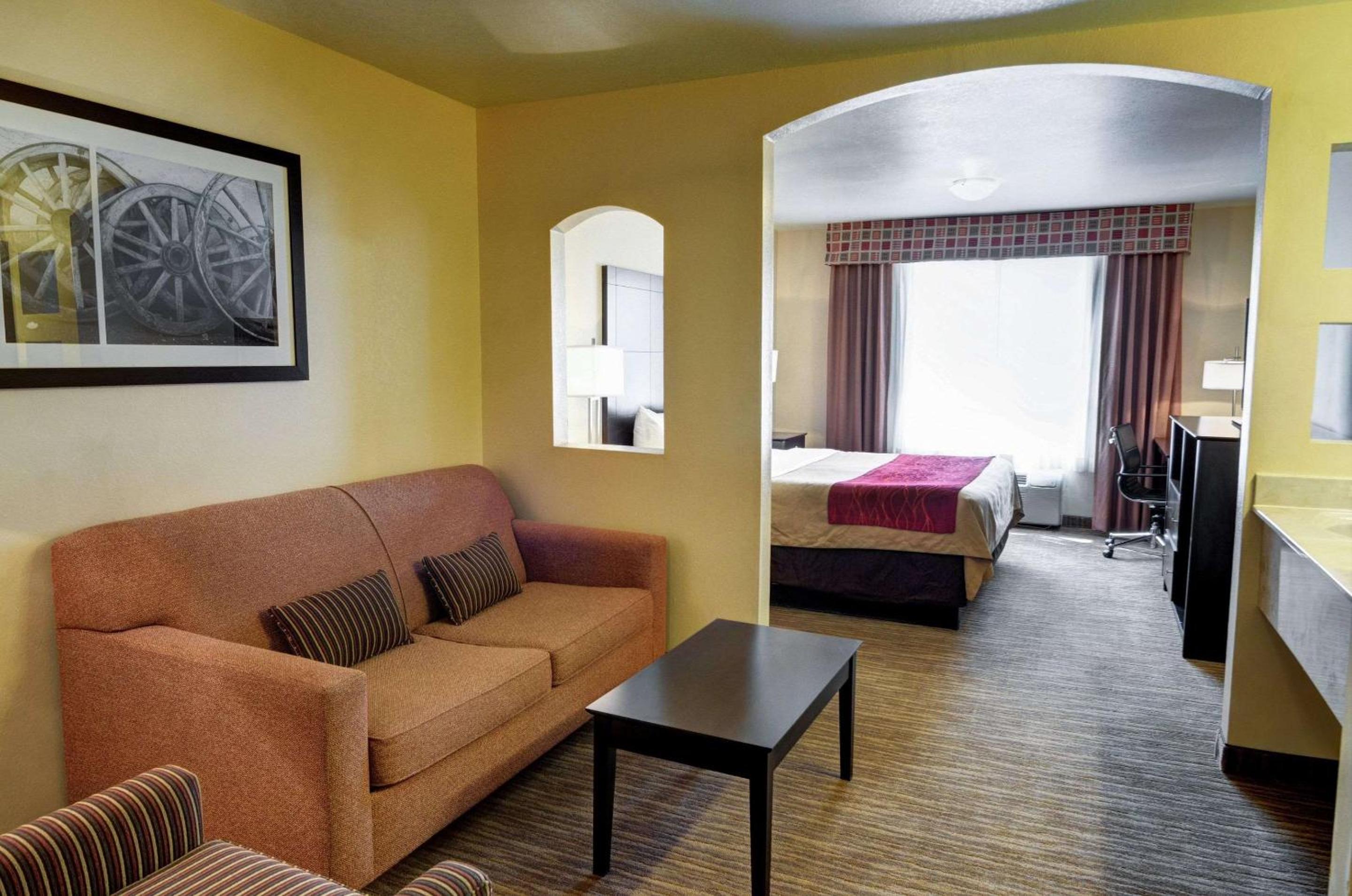 King Suite - Photo 5