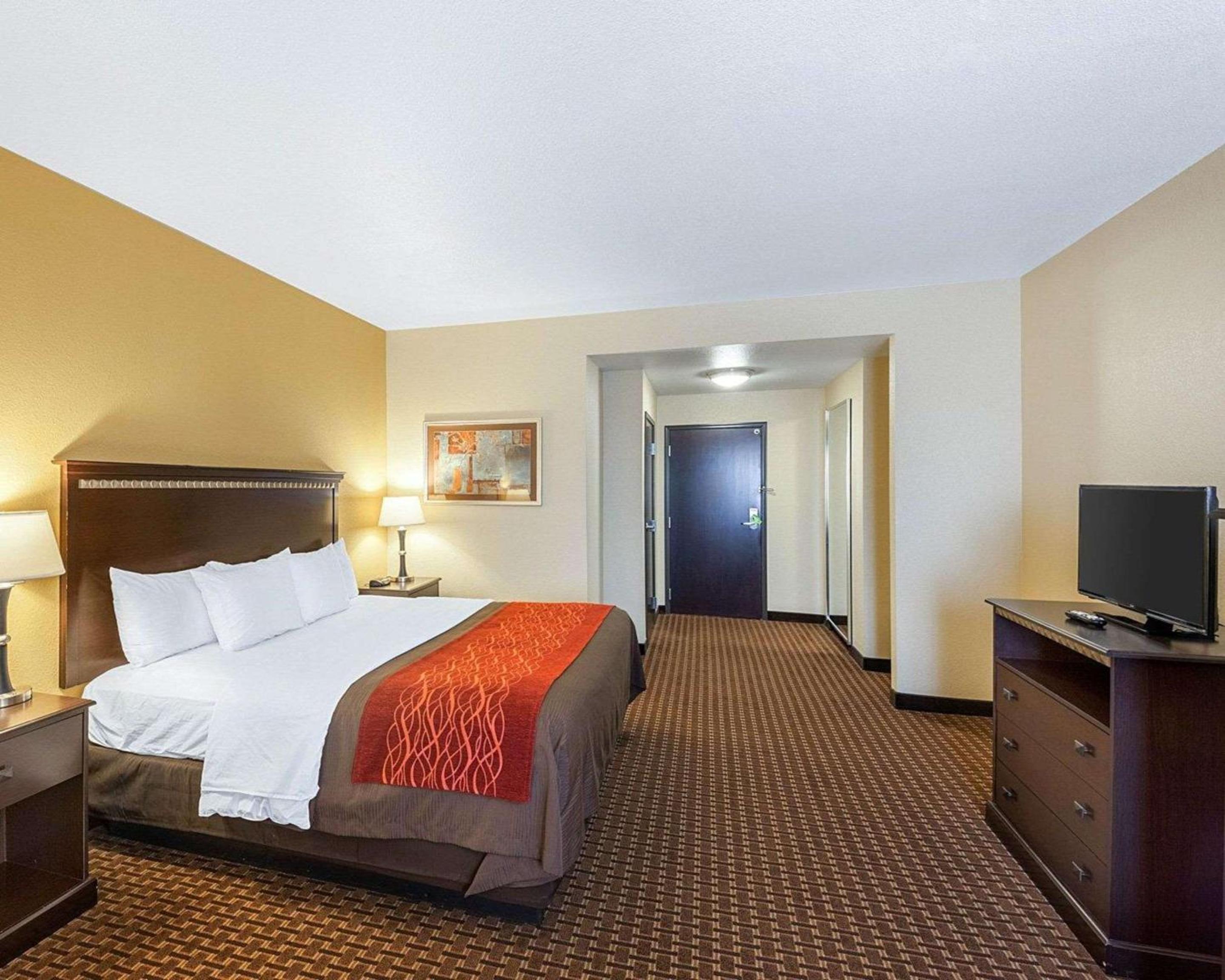 King Room - Non-Smoking - Photo 1