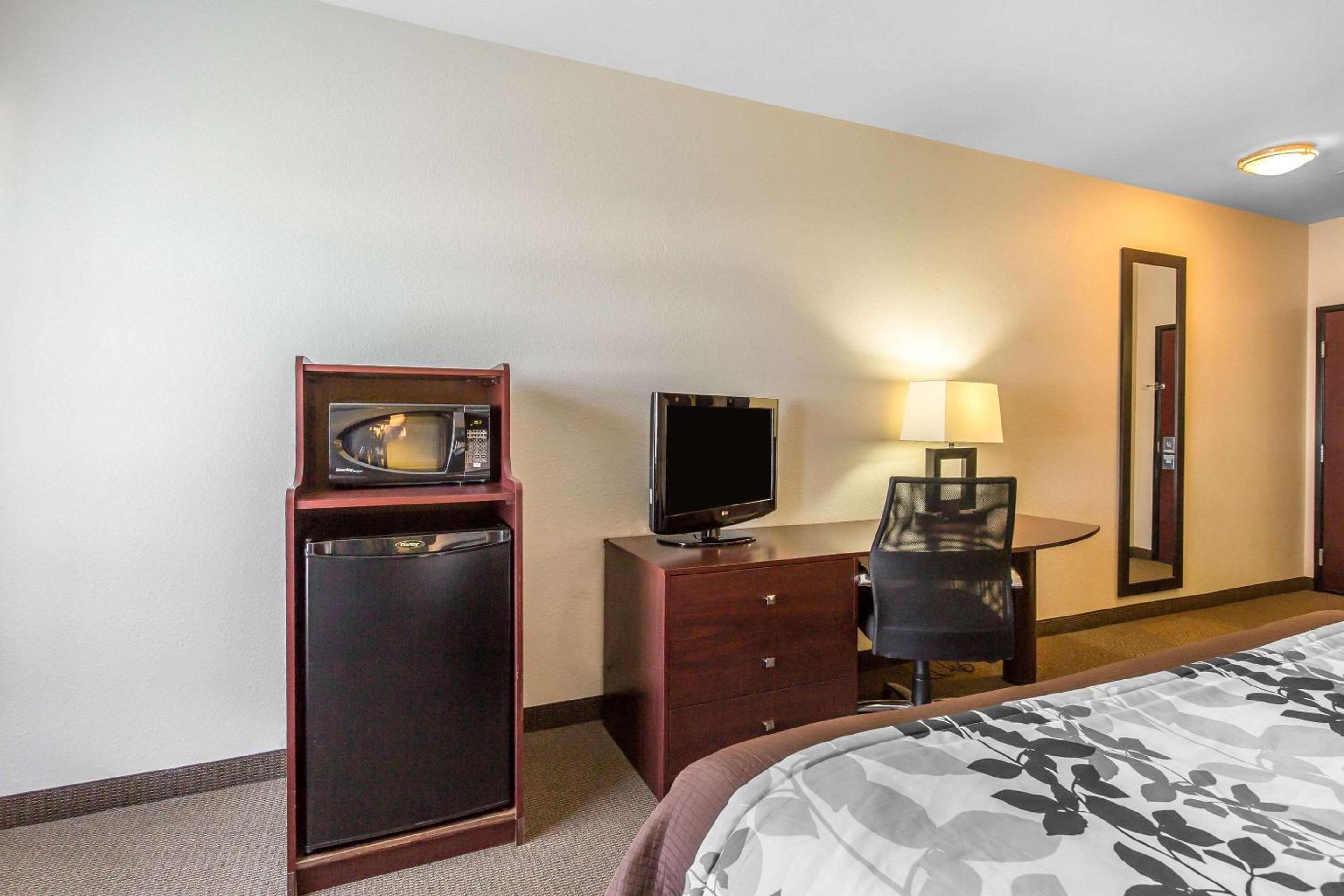 Standard King Room - Non Smoking - Photo 5