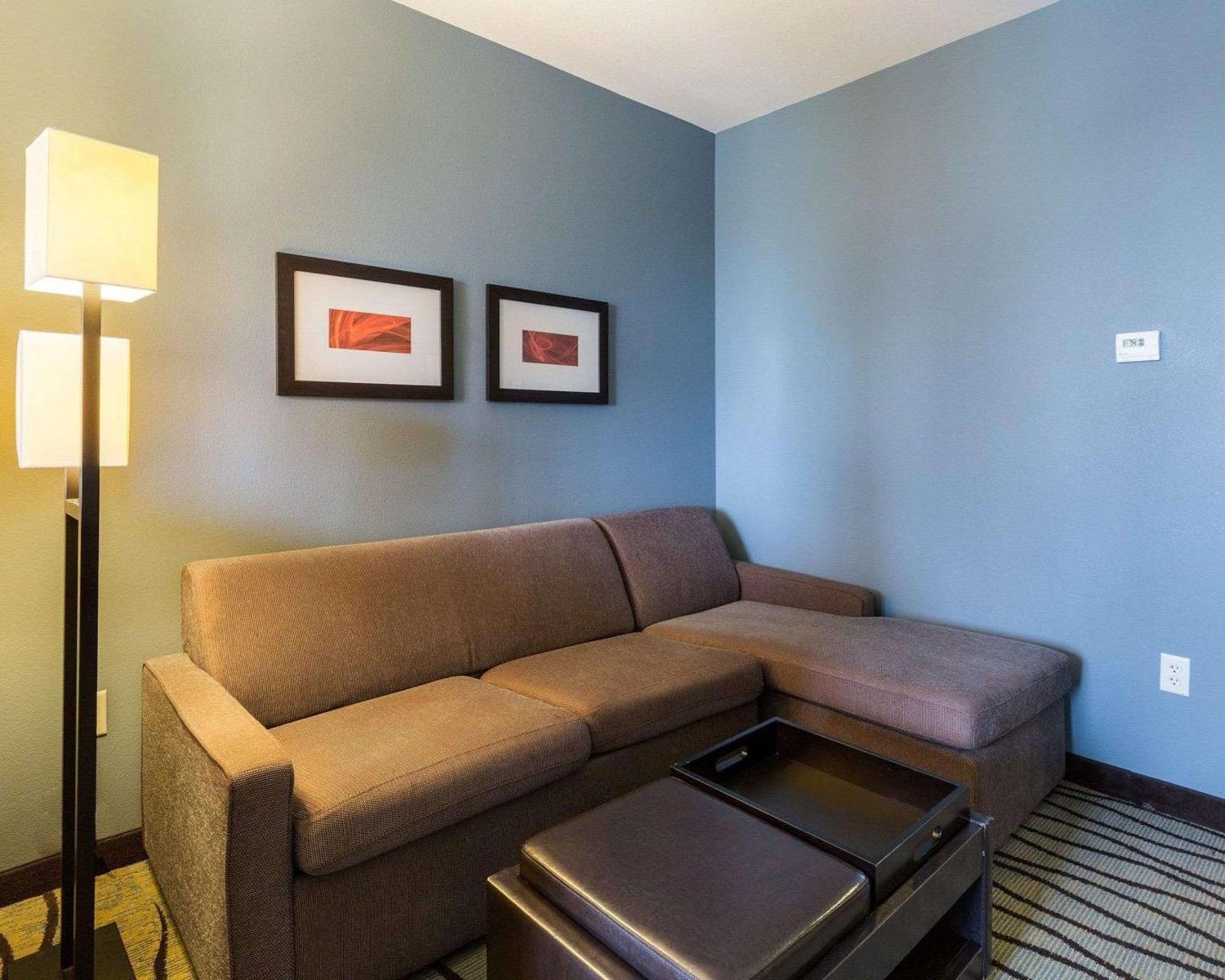 King Suite - Disability Access/Non-Smoking