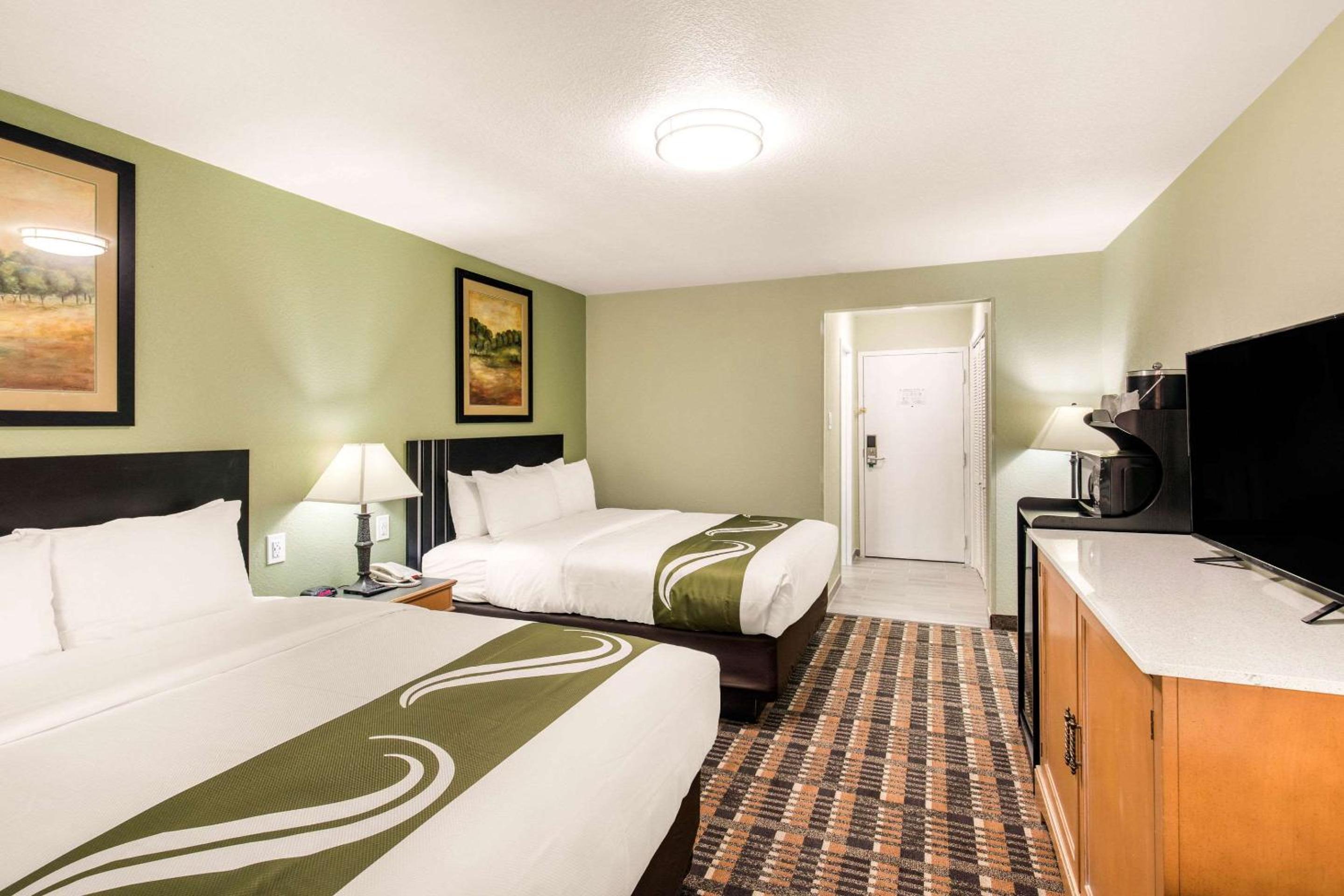 Double Room with Two Double Beds - Non-Smoking photo 1