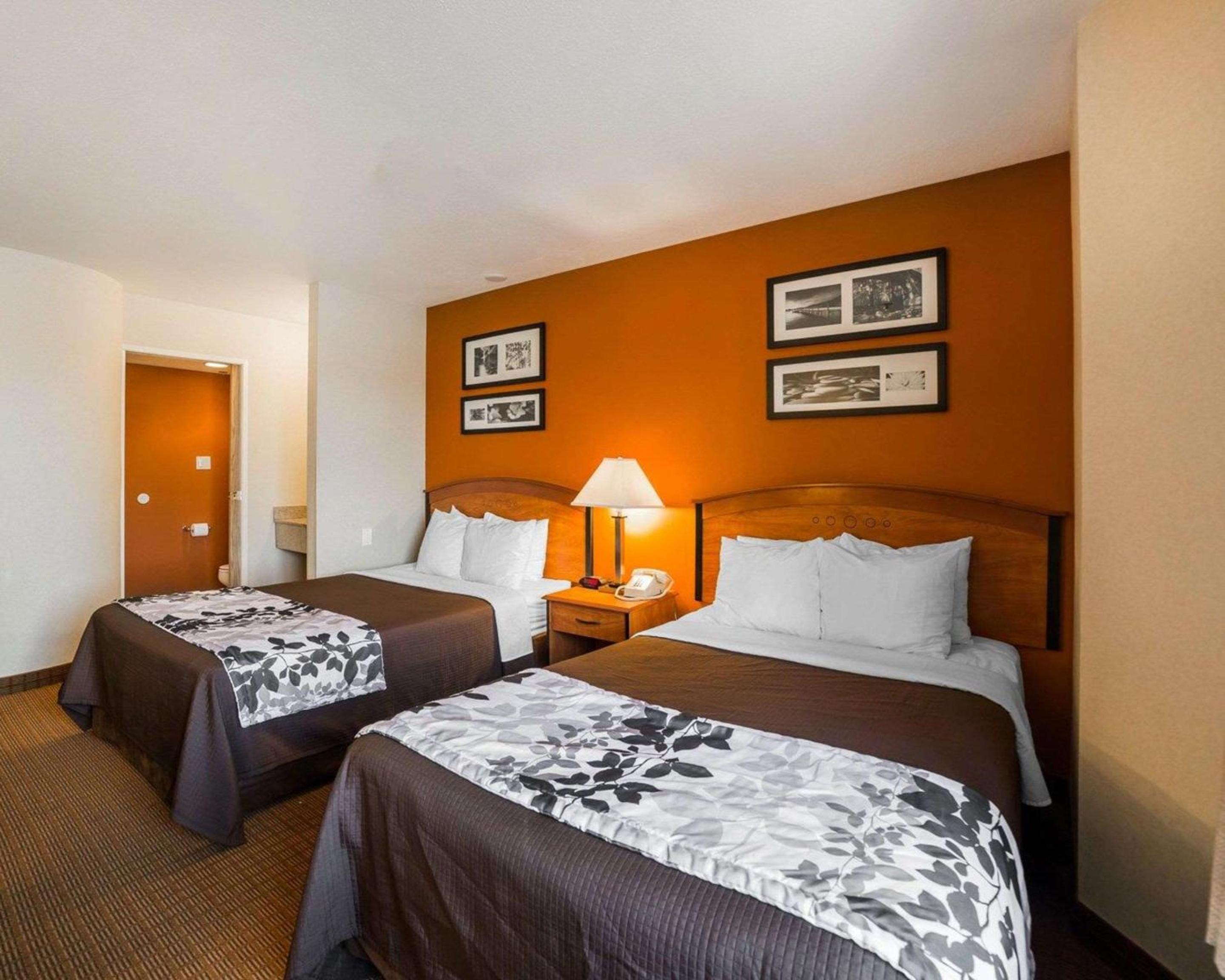 Double Room - Non-Smoking  - Photo 1