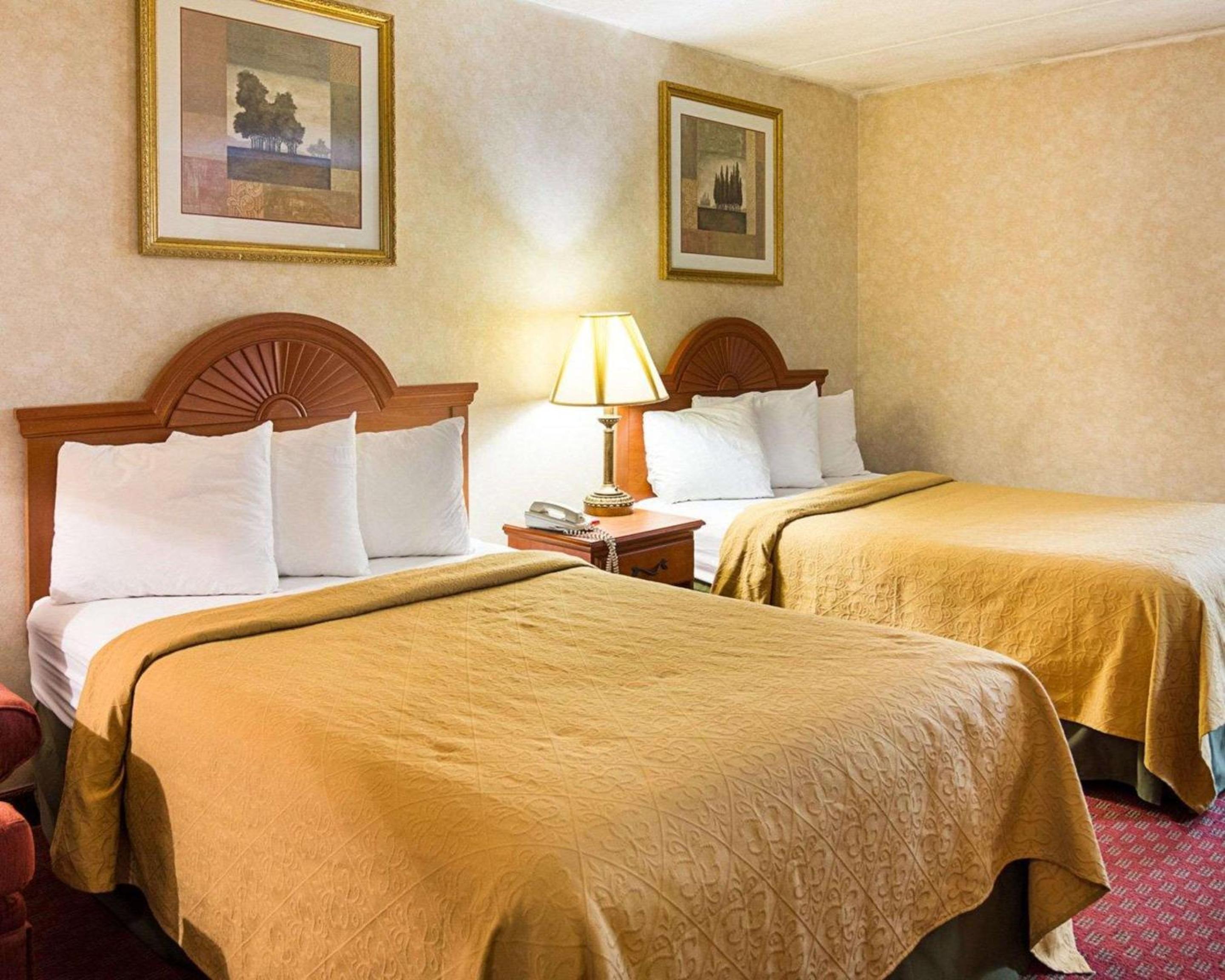 Double Room with Two Double Beds - Non-Smoking - Photo 1