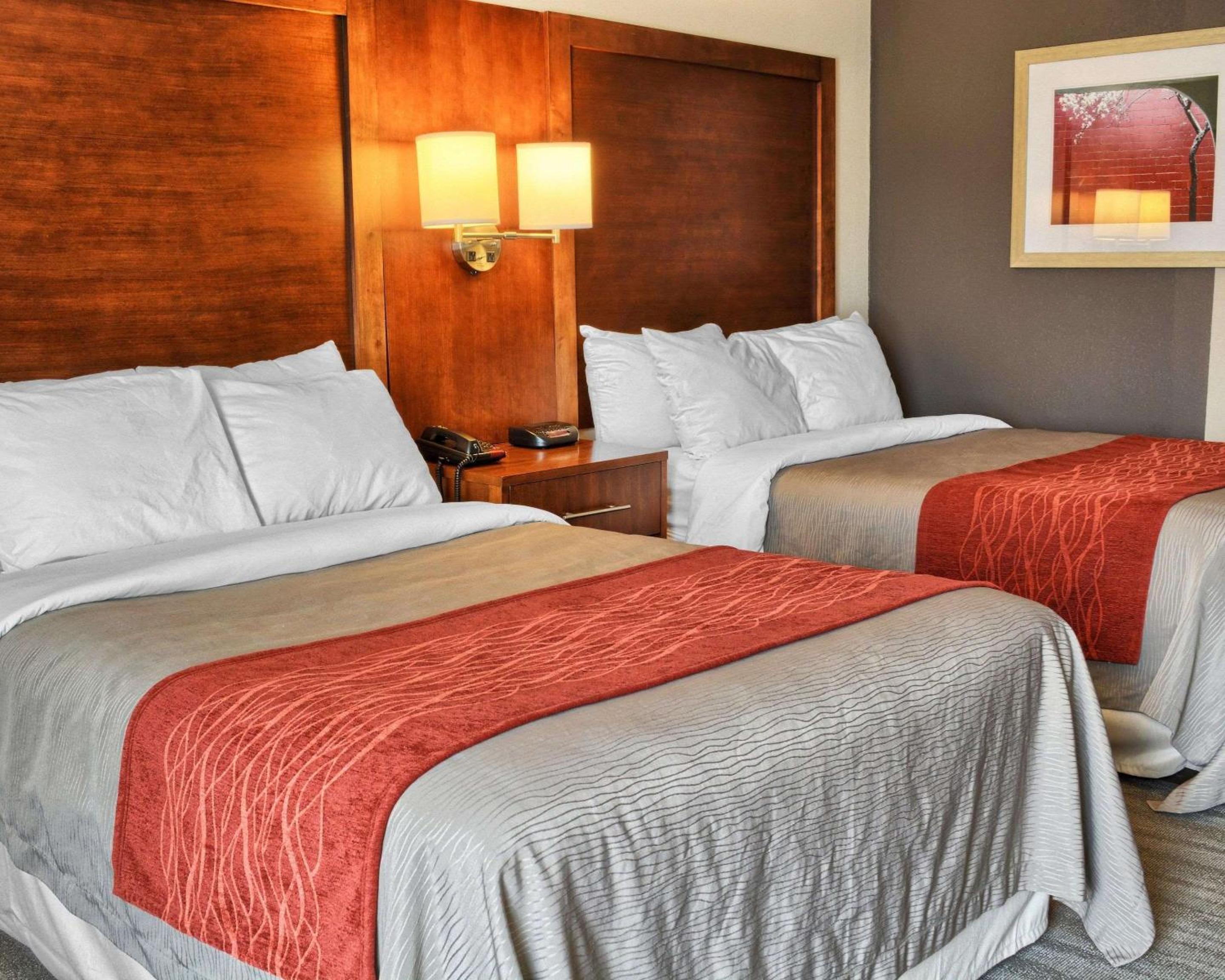 Double Room With Two Double Beds Non-Smoking photo 3