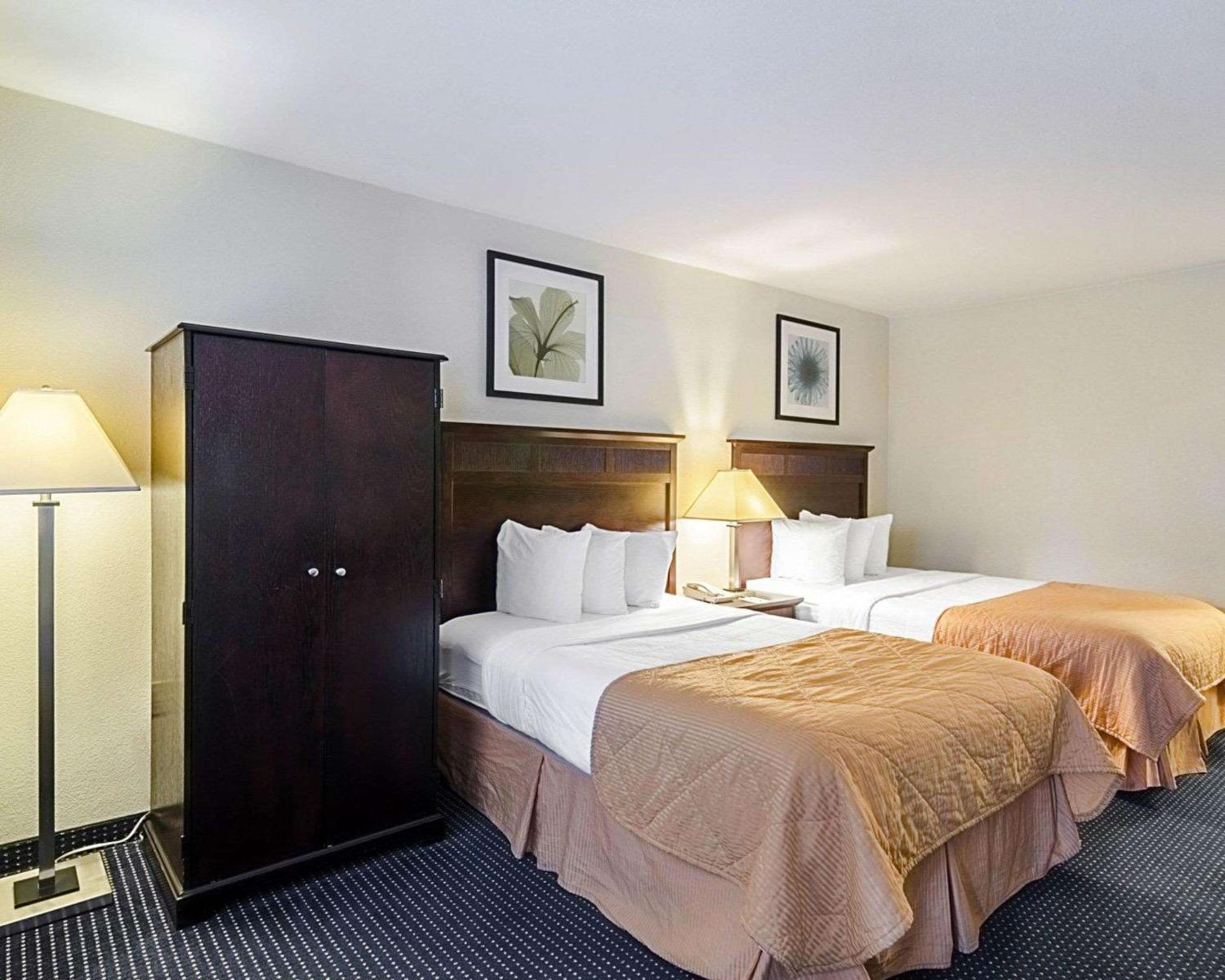 Double Room with Two Double Beds - Photo 1