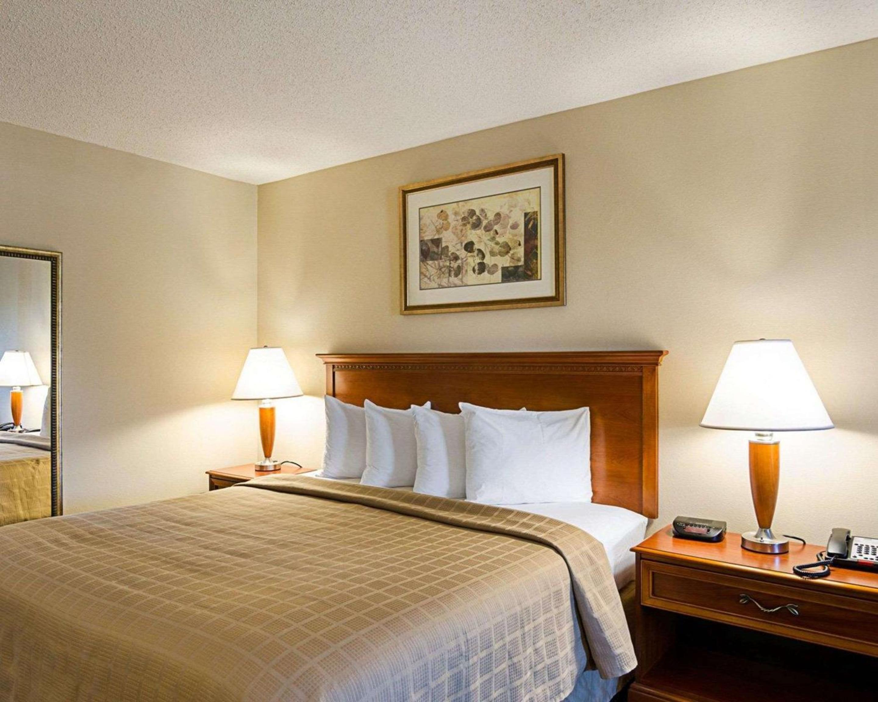 Executive King Room, 1 King Bed, Larger Room, Non Smoking - Photo 2
