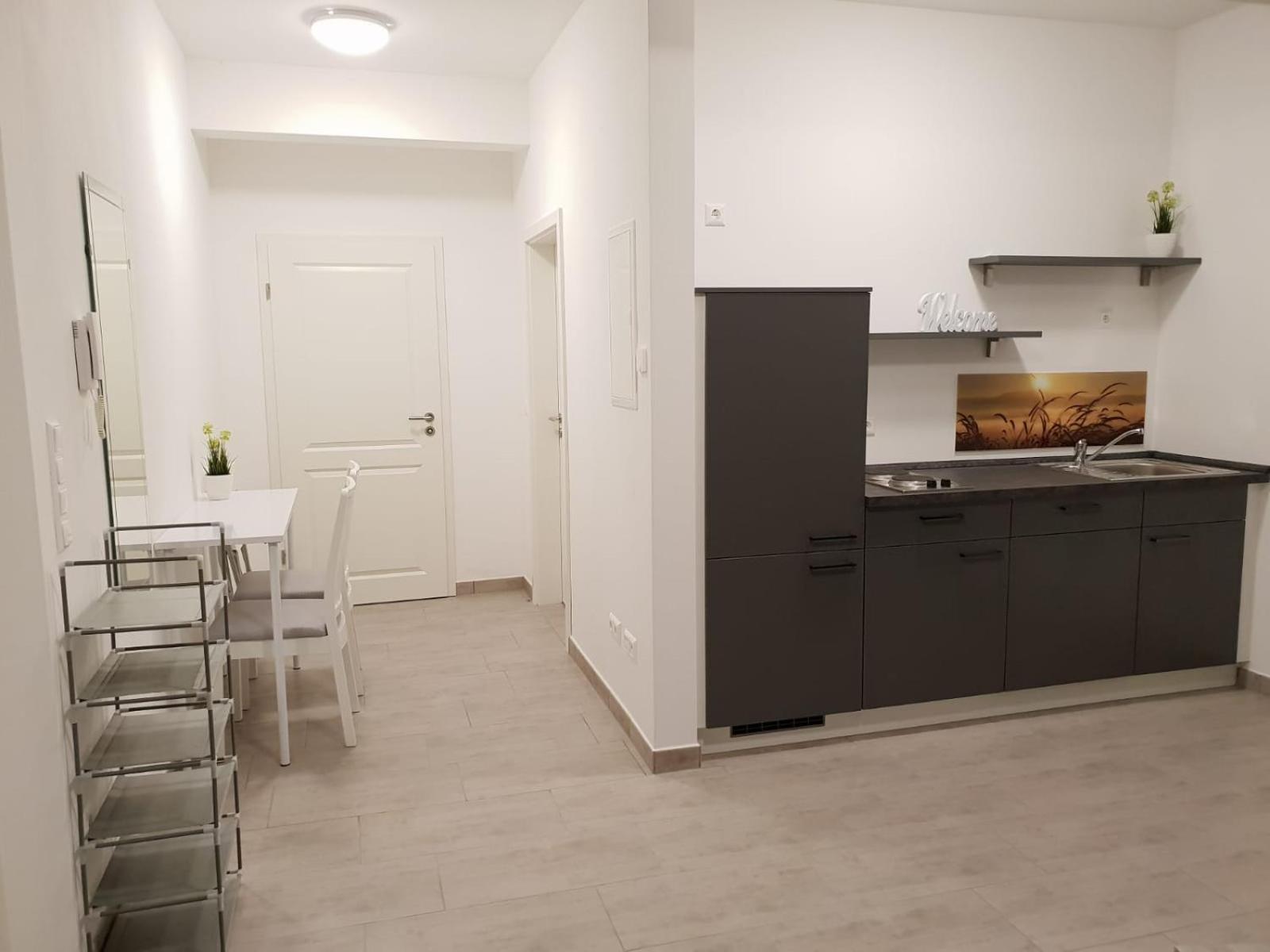 Apartment with Lake View - Photo 11