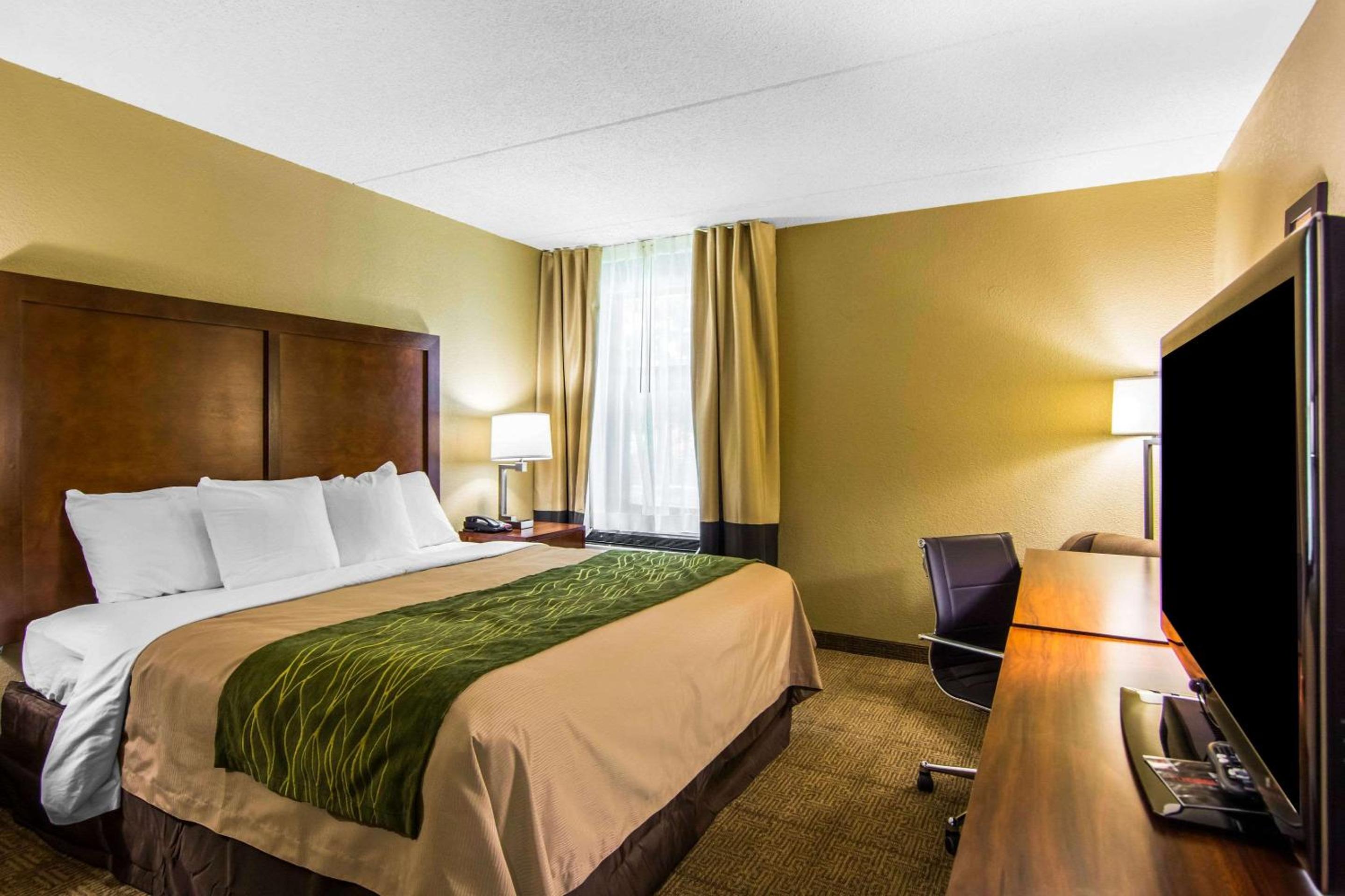 King Room - Disability Access/Non-Smoking - Photo 1