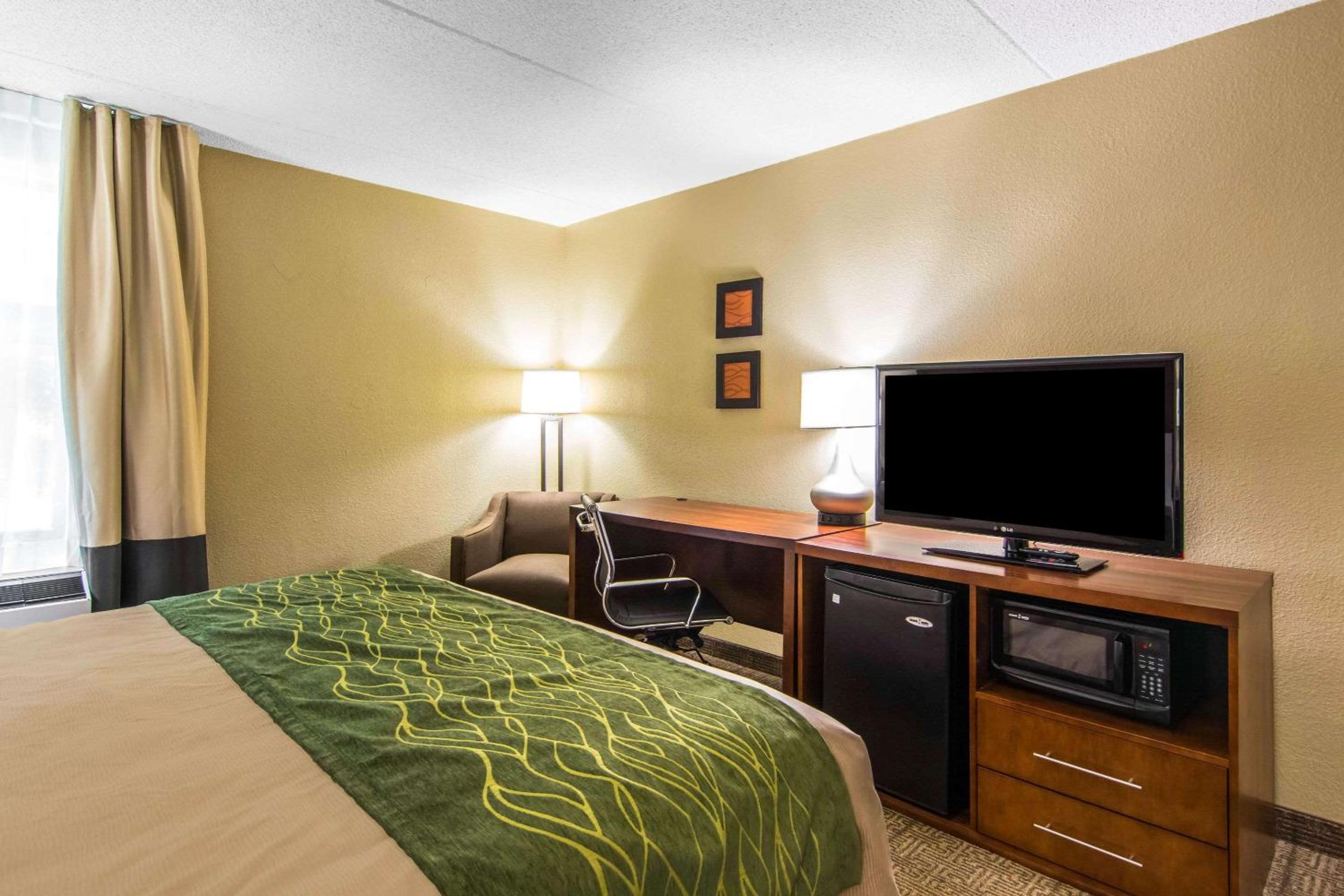 King Room - Disability Access/Non-Smoking - Photo 3