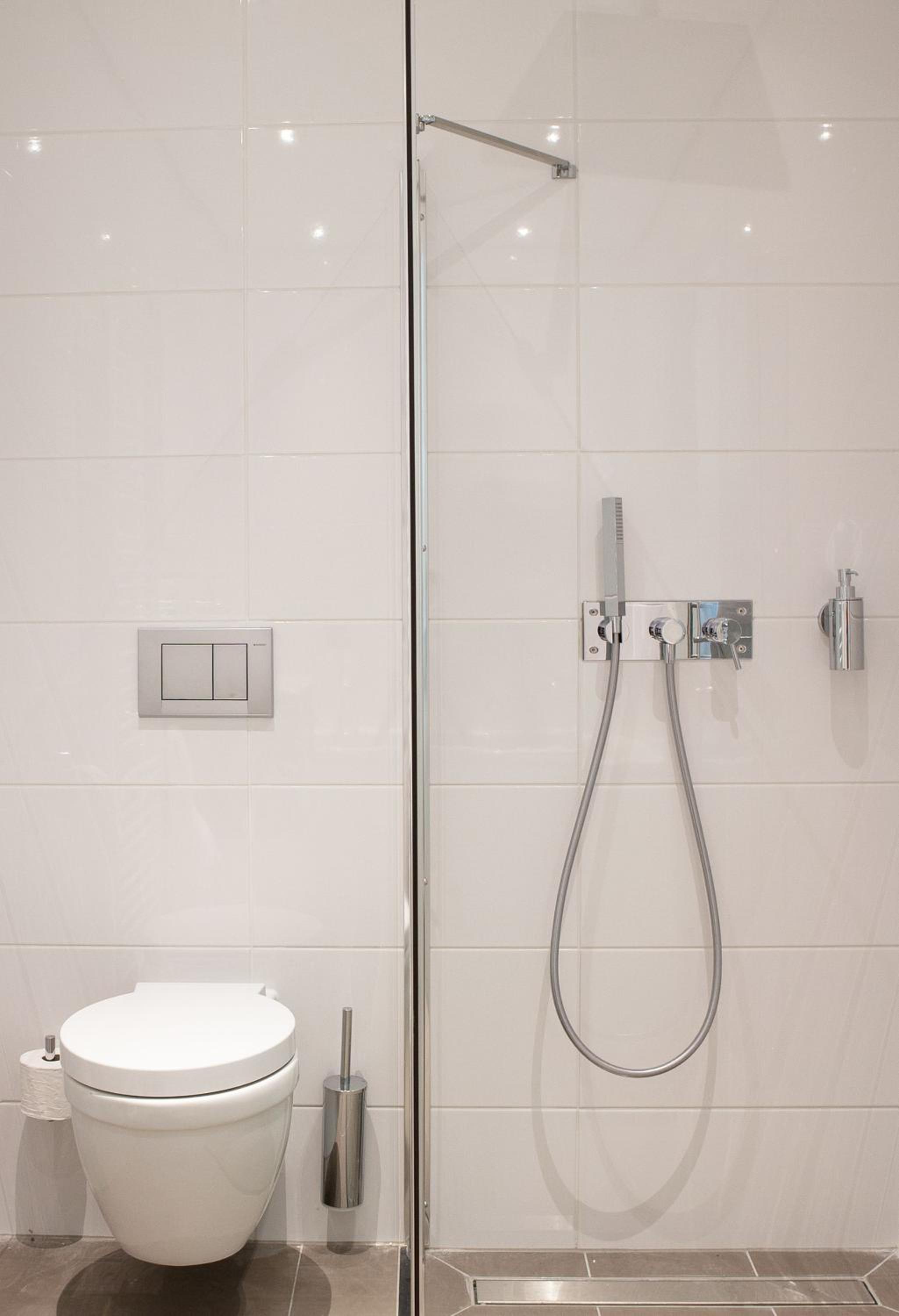 Suite - Photo 5