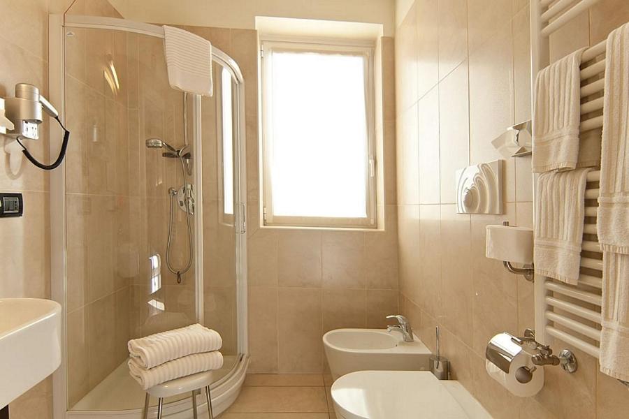 Twin Room with Balcony photo 2