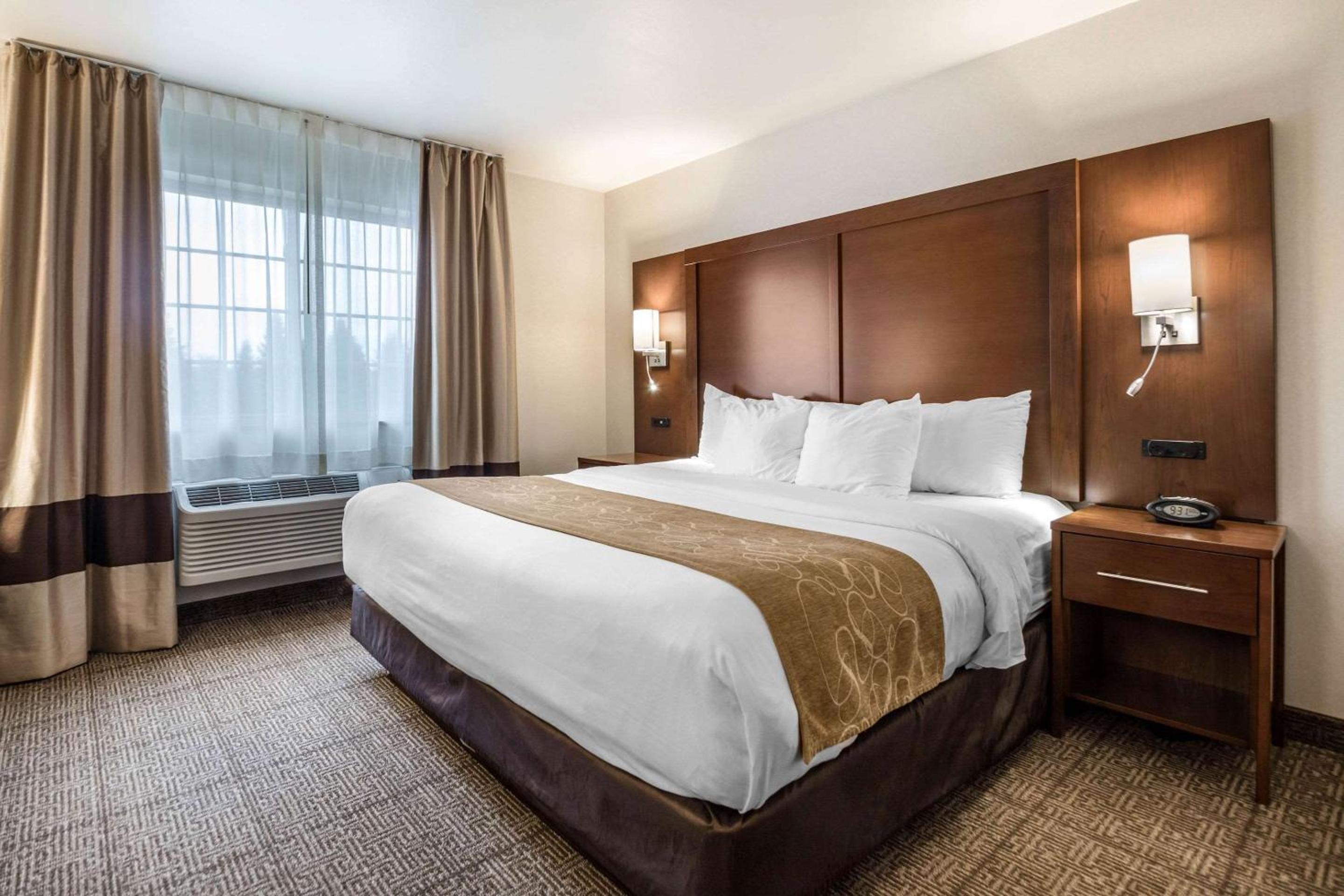 King Suite - Photo 1