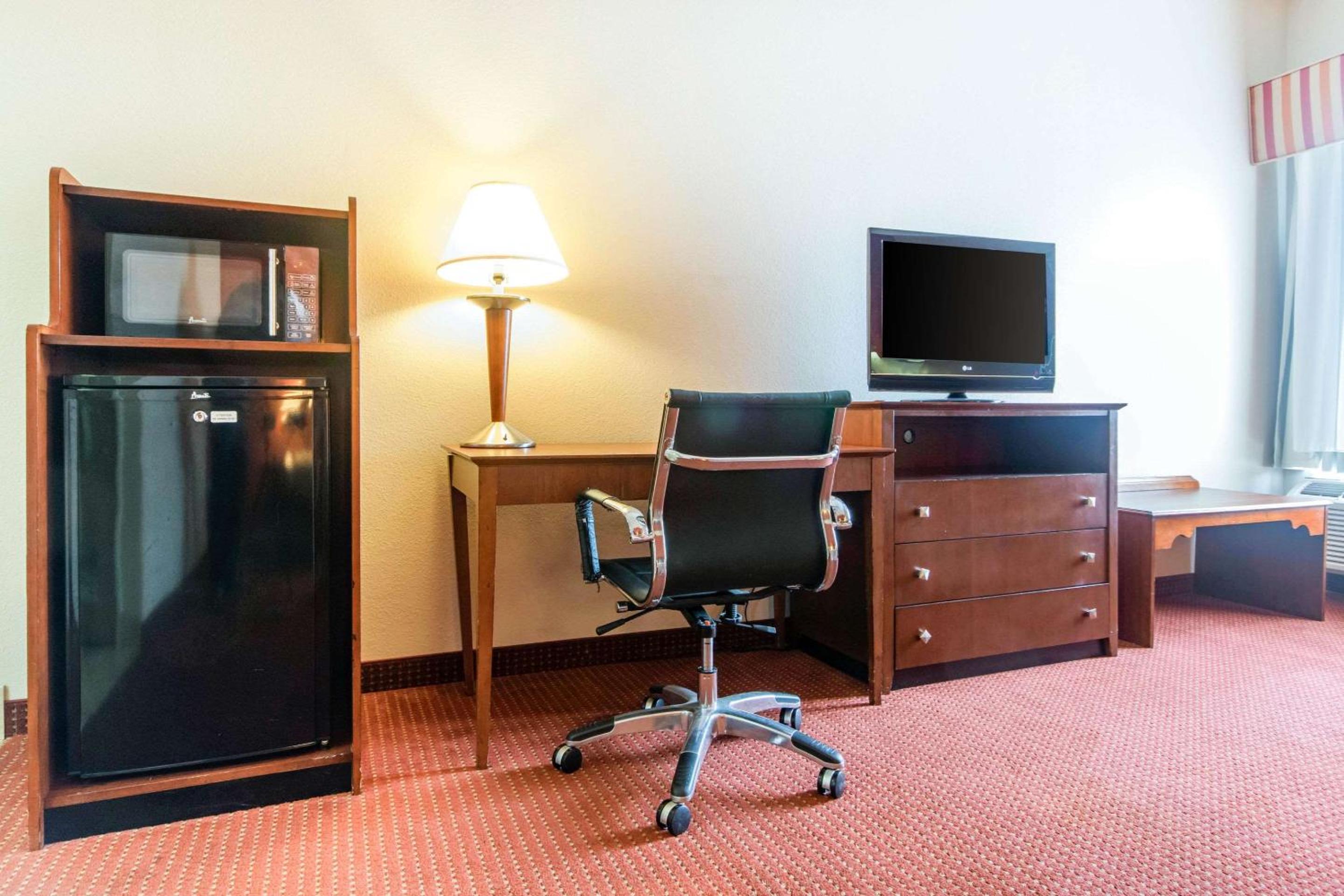 King Room - Disability Access - Photo 3