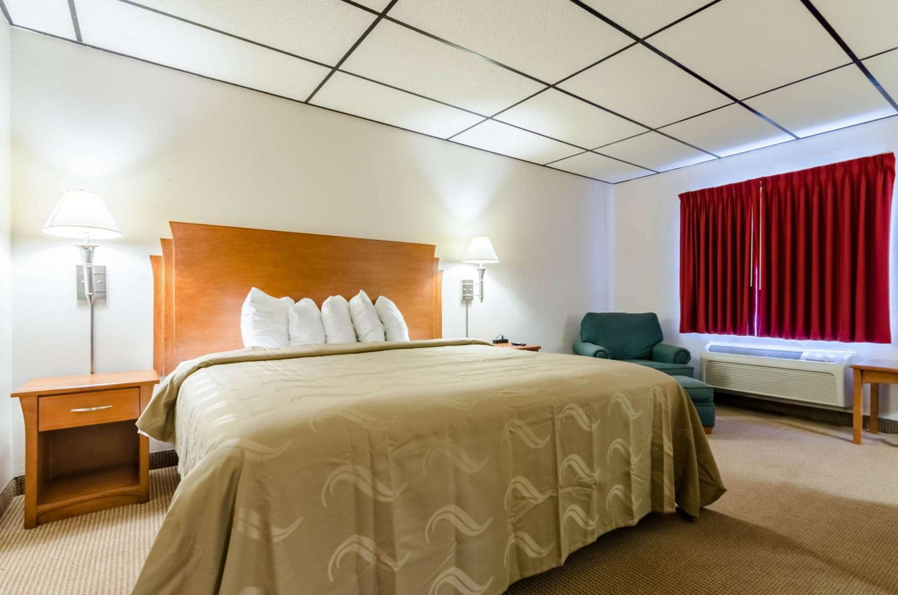 King Room - Disability Access/Non-Smoking - Photo 1