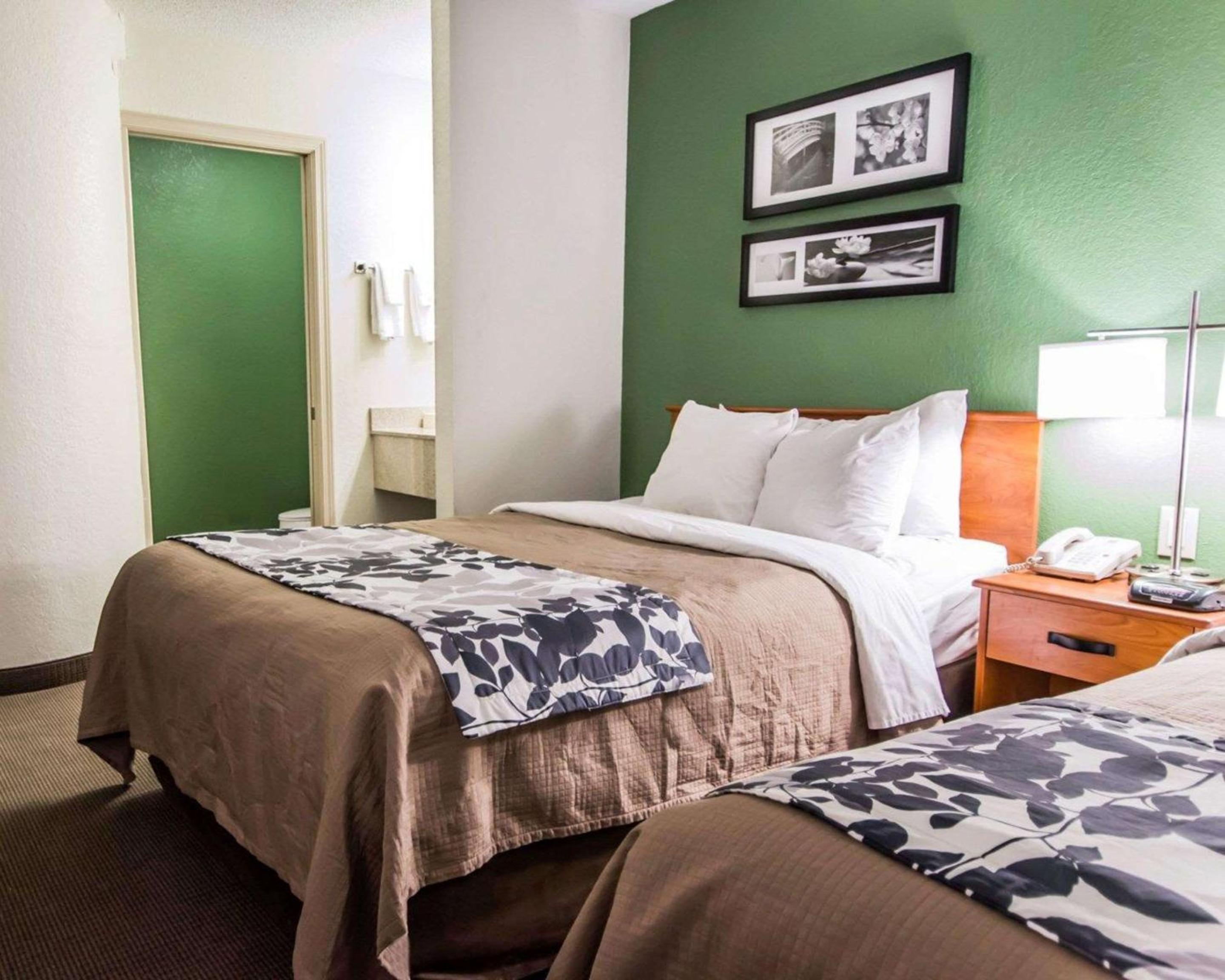 Double Room With Two Double Beds - Non-Smoking - Photo 1