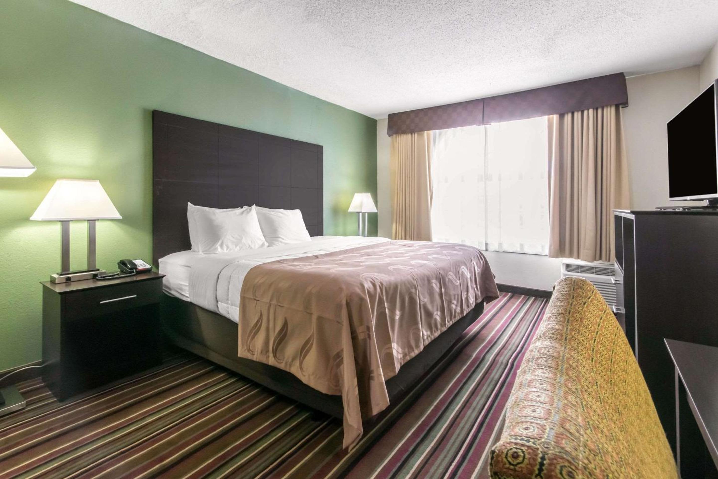 Quality Inn & Suites Horse Cave - Cave City