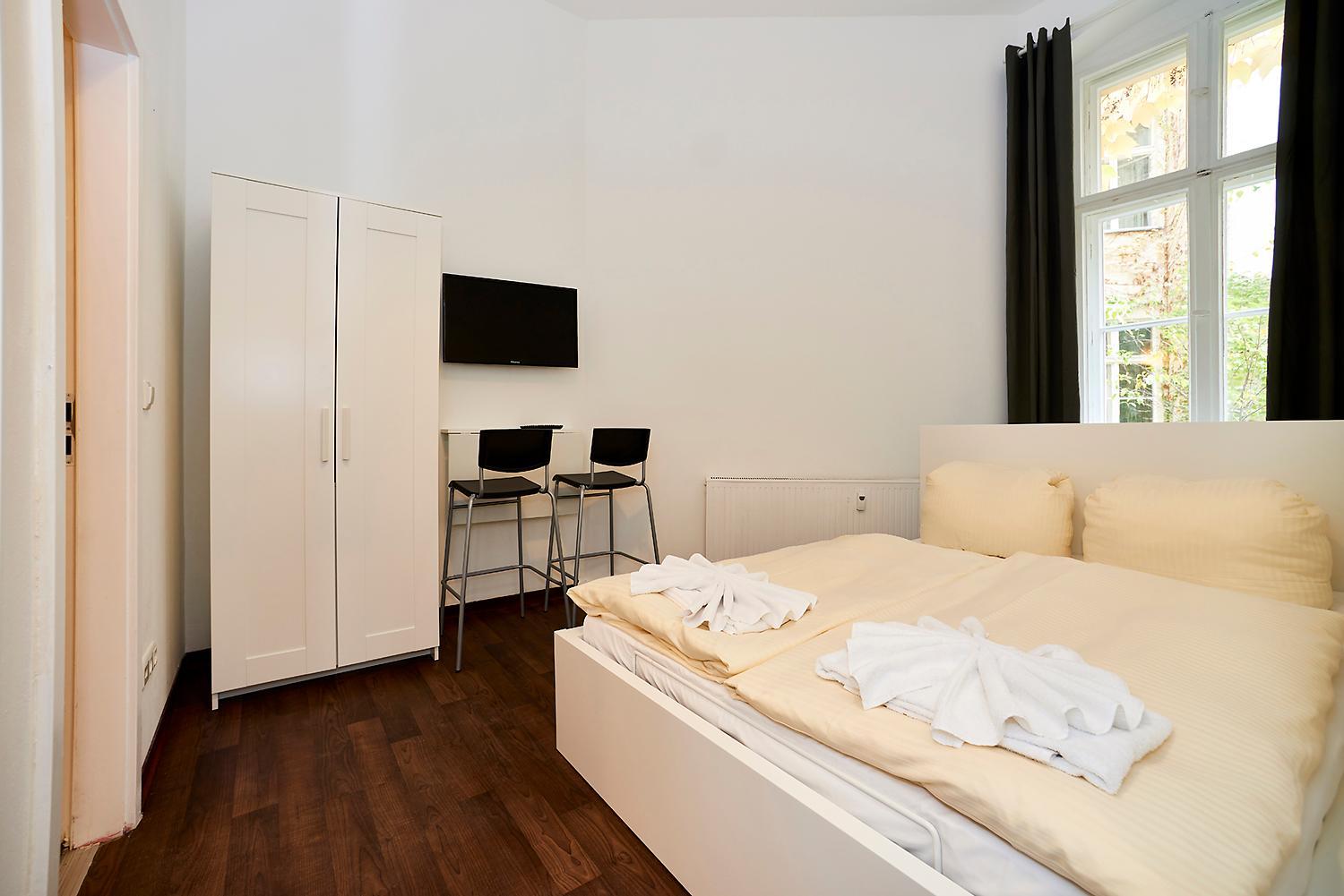 Double Room with Private Bathroom photo 1
