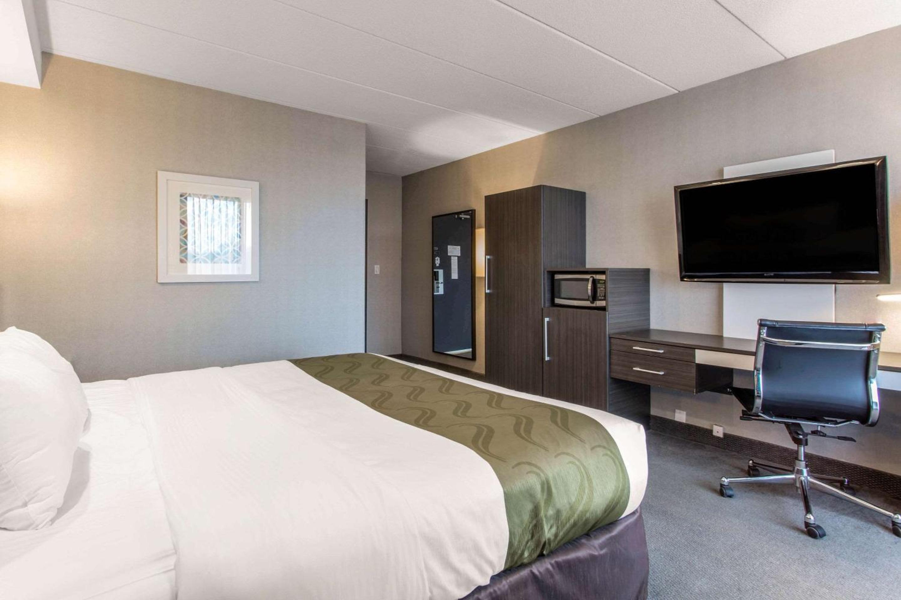 King Room - Non-Smoking photo 1