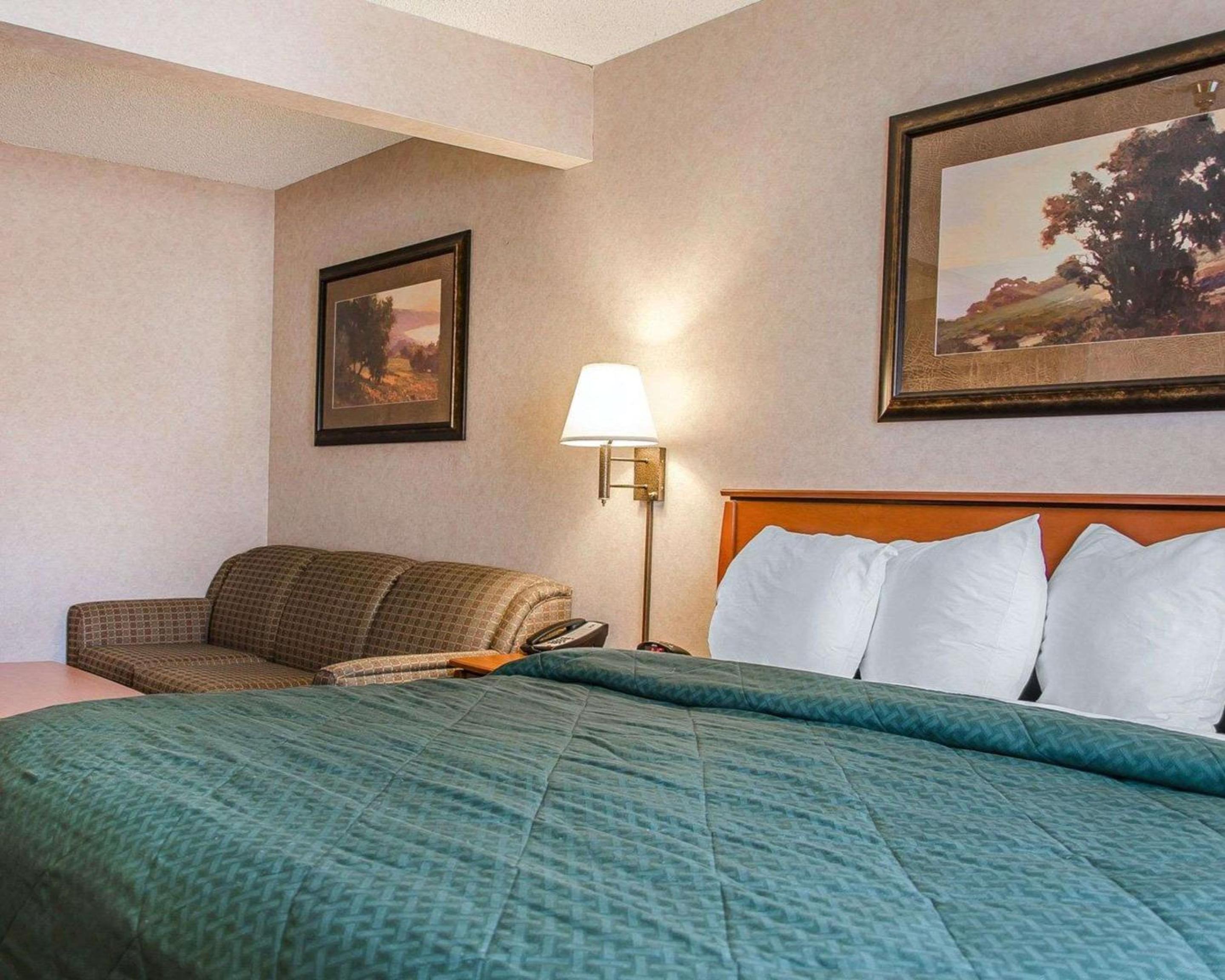 King Suite - Non-Smoking at Quality Inn & Suites Twin Falls North in Twin Falls