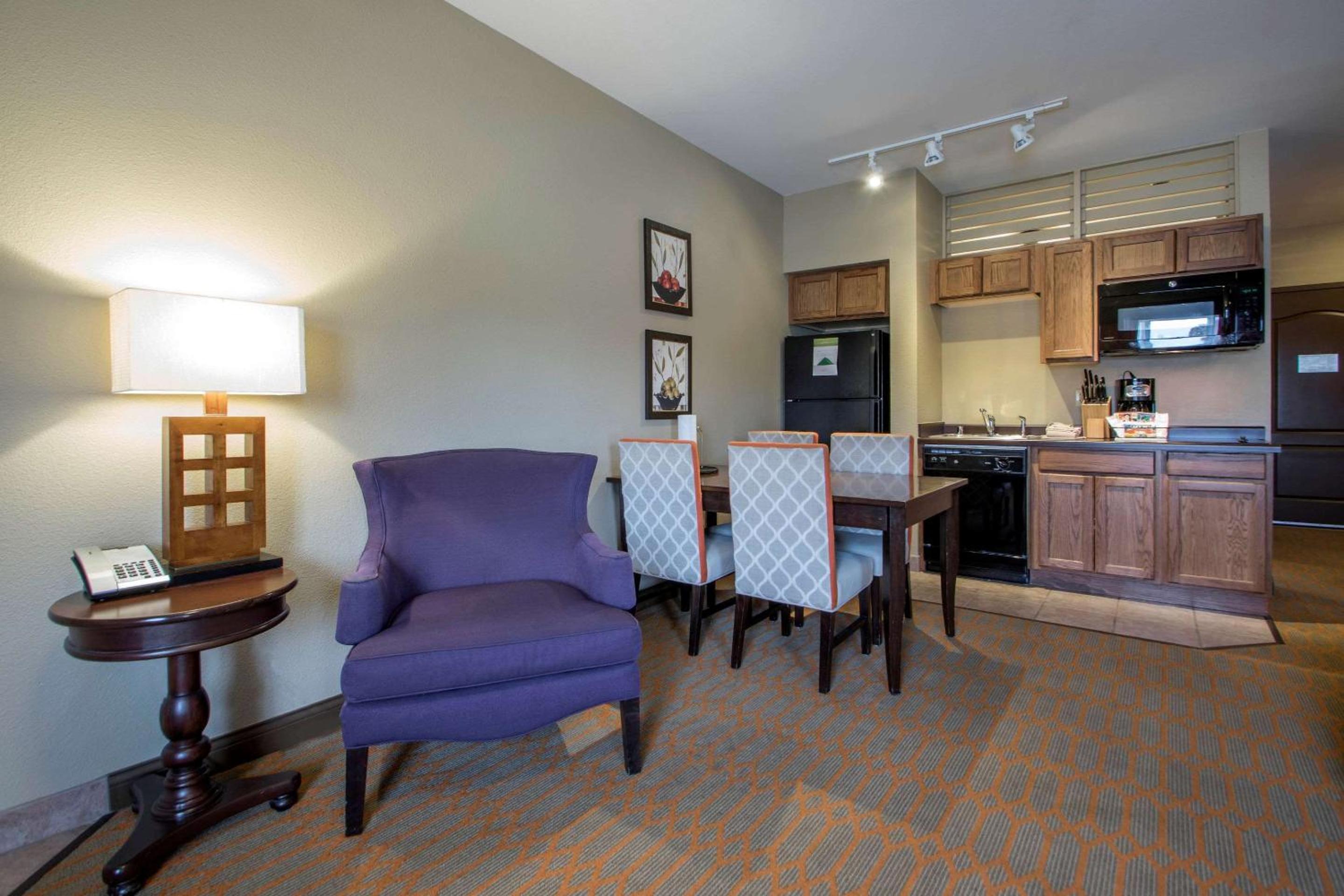 Two Bedroom Suite - Disability Accessible