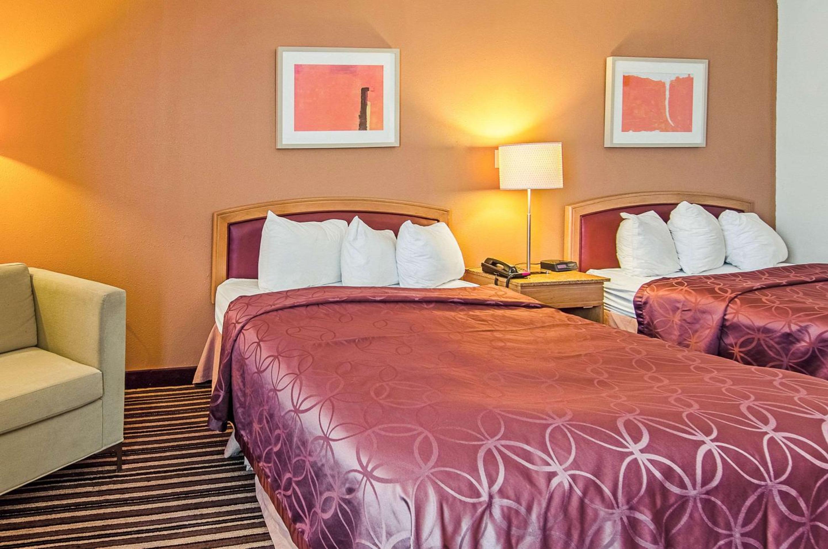Double Room with Two Double Beds - Non-Smoking - Photo 1