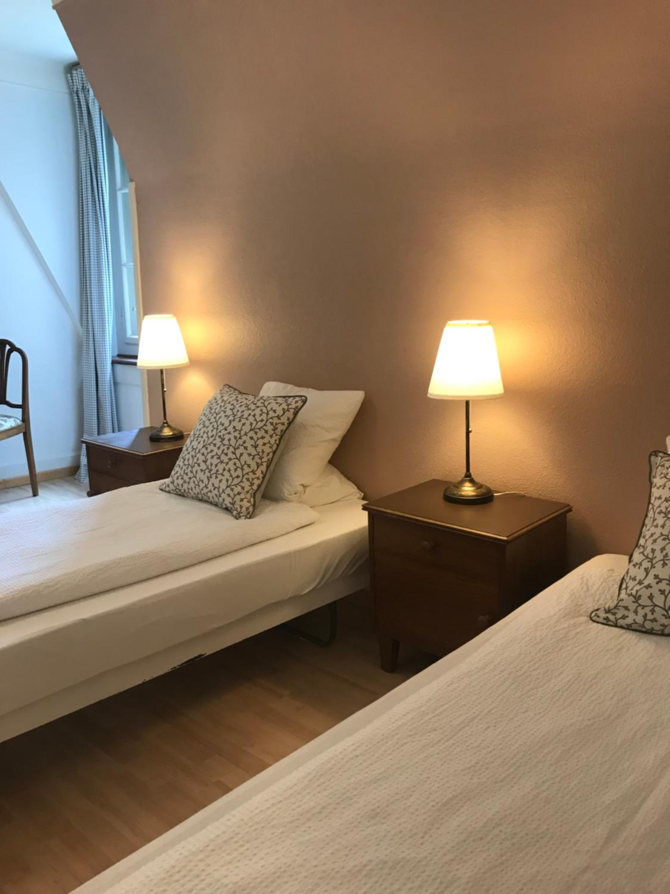 Double Room with Shared Bathroom photo 2