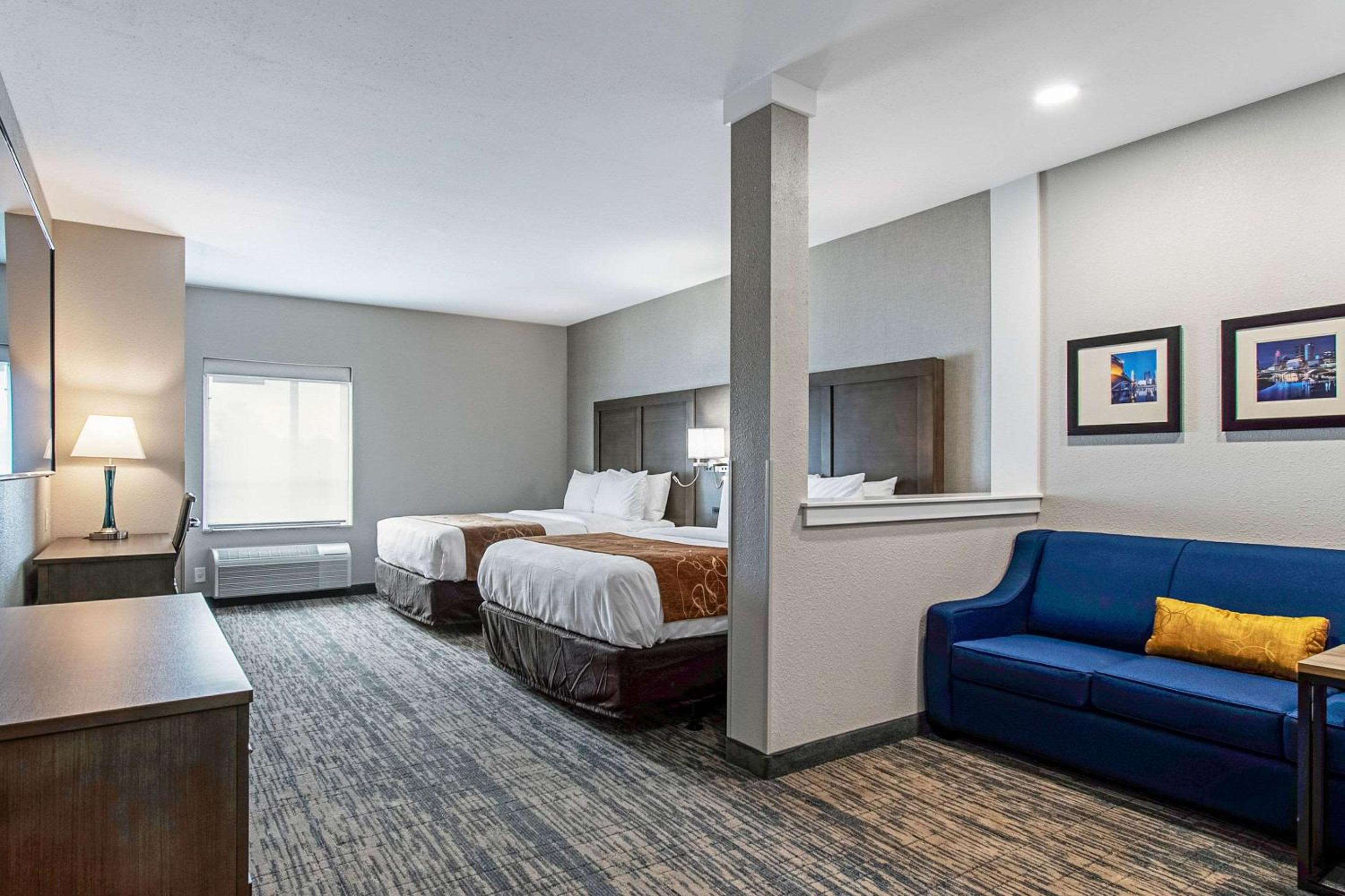 Queen Suite with Two Queen Beds - Accessible/Non-Smoking