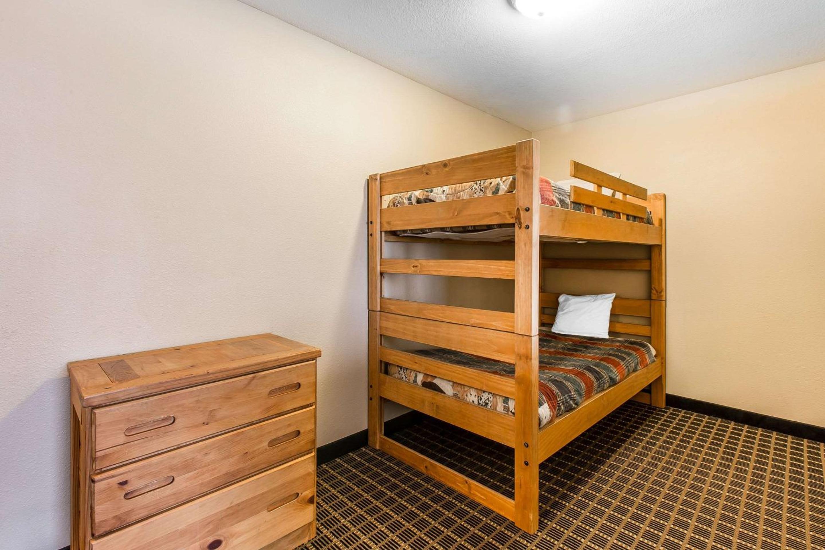 Family King Suite photo 1
