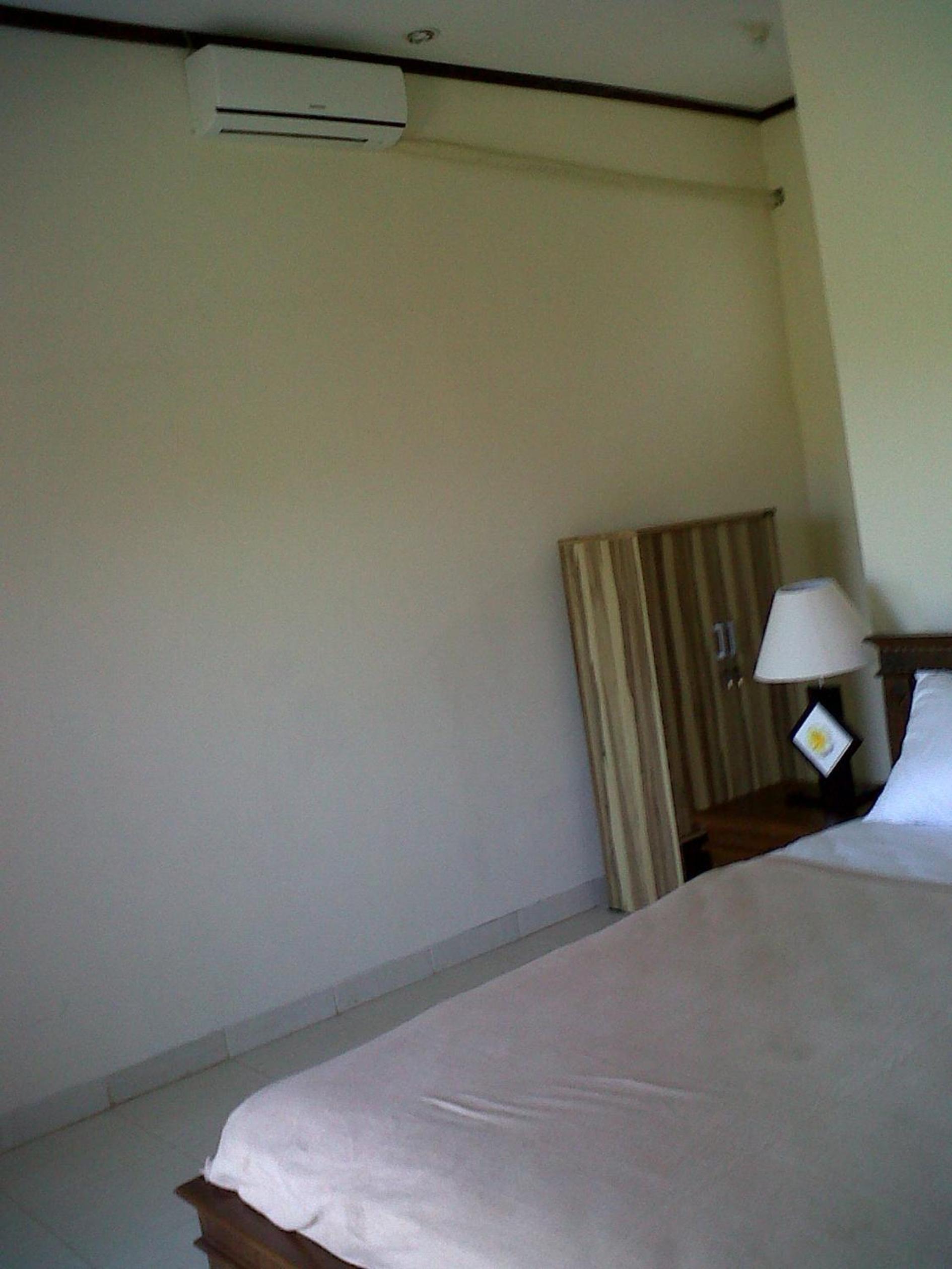 Standard Double Room - Photo 13