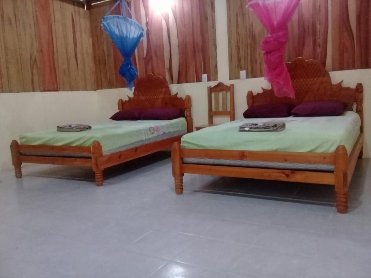 Twin Room with Private Bathroom photo 2