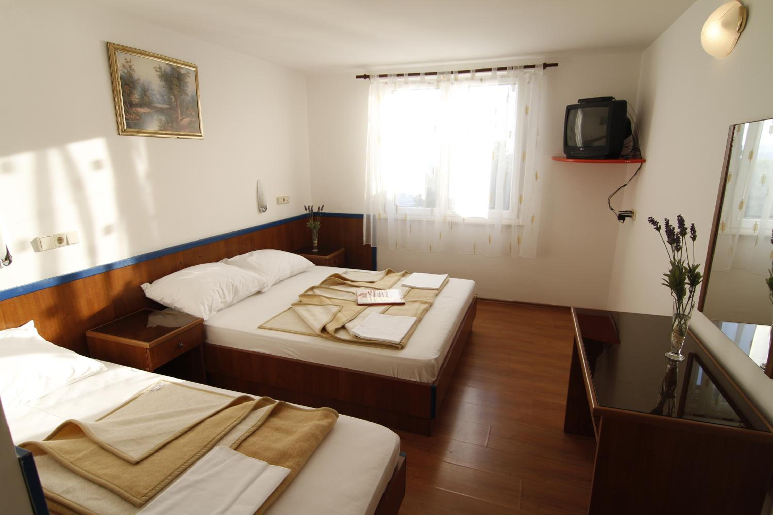 Standard Room with Sea View - Photo 45