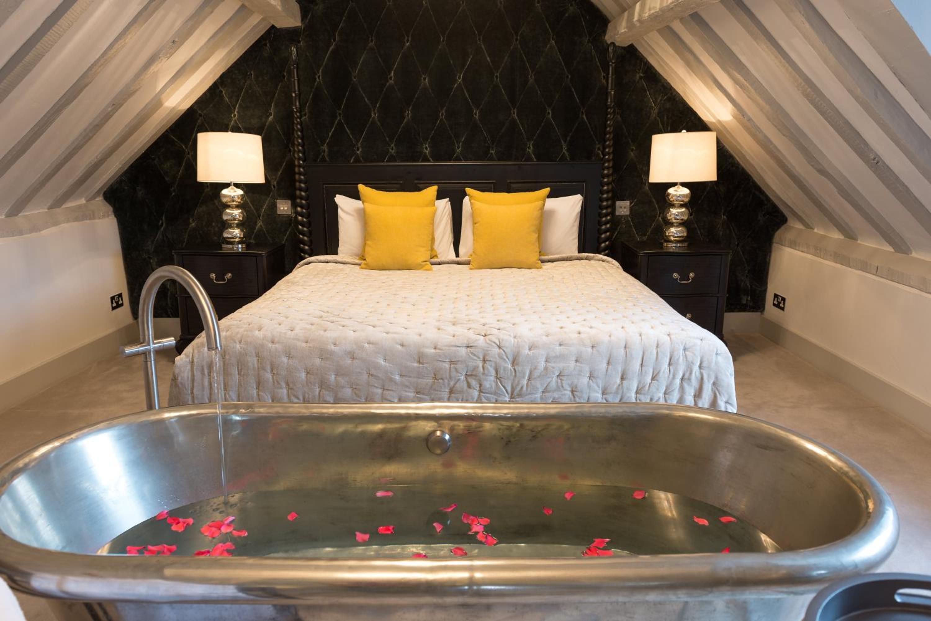 King Suite - Photo 7
