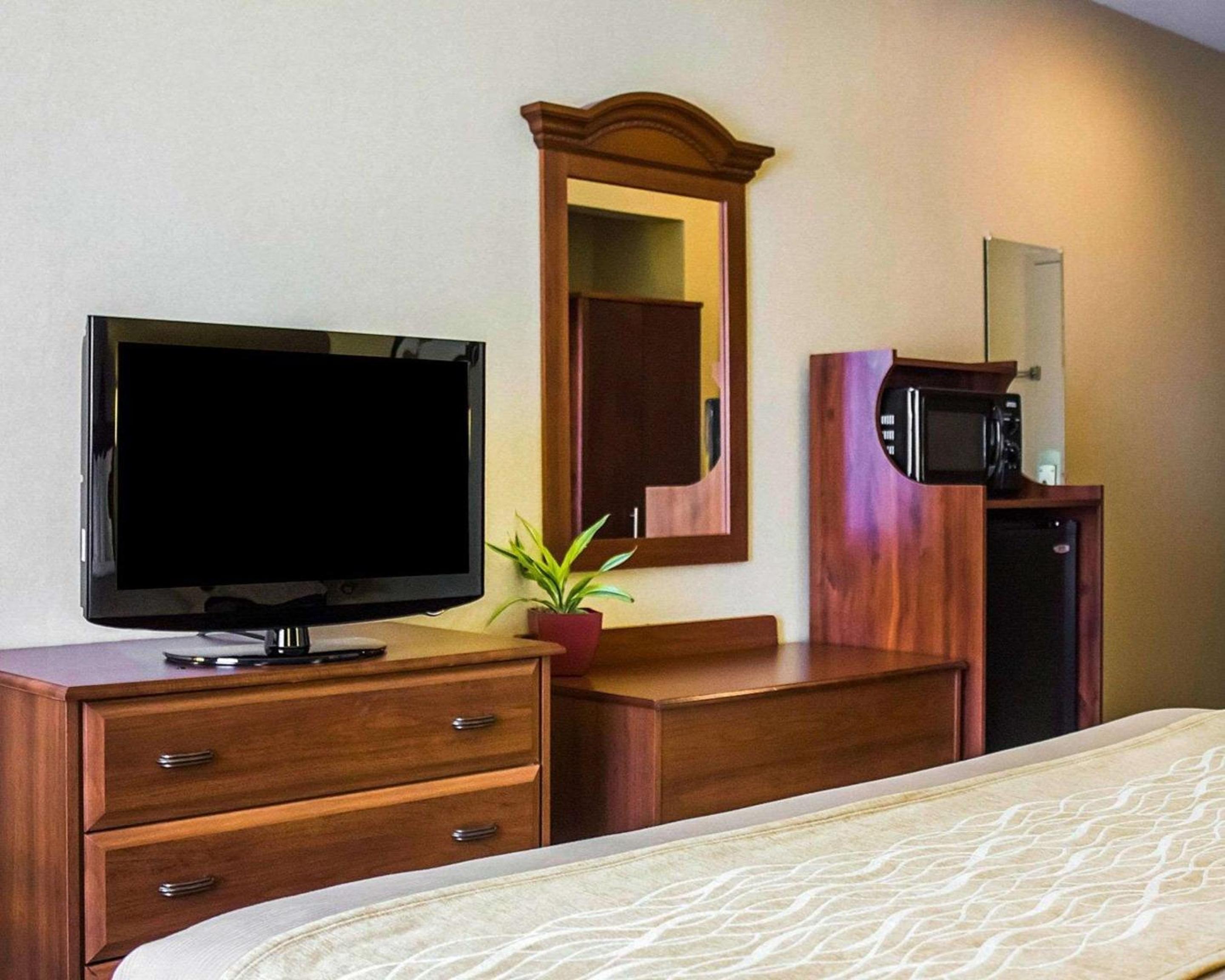 King Room - Disability Access/Non-Smoking - Photo 1