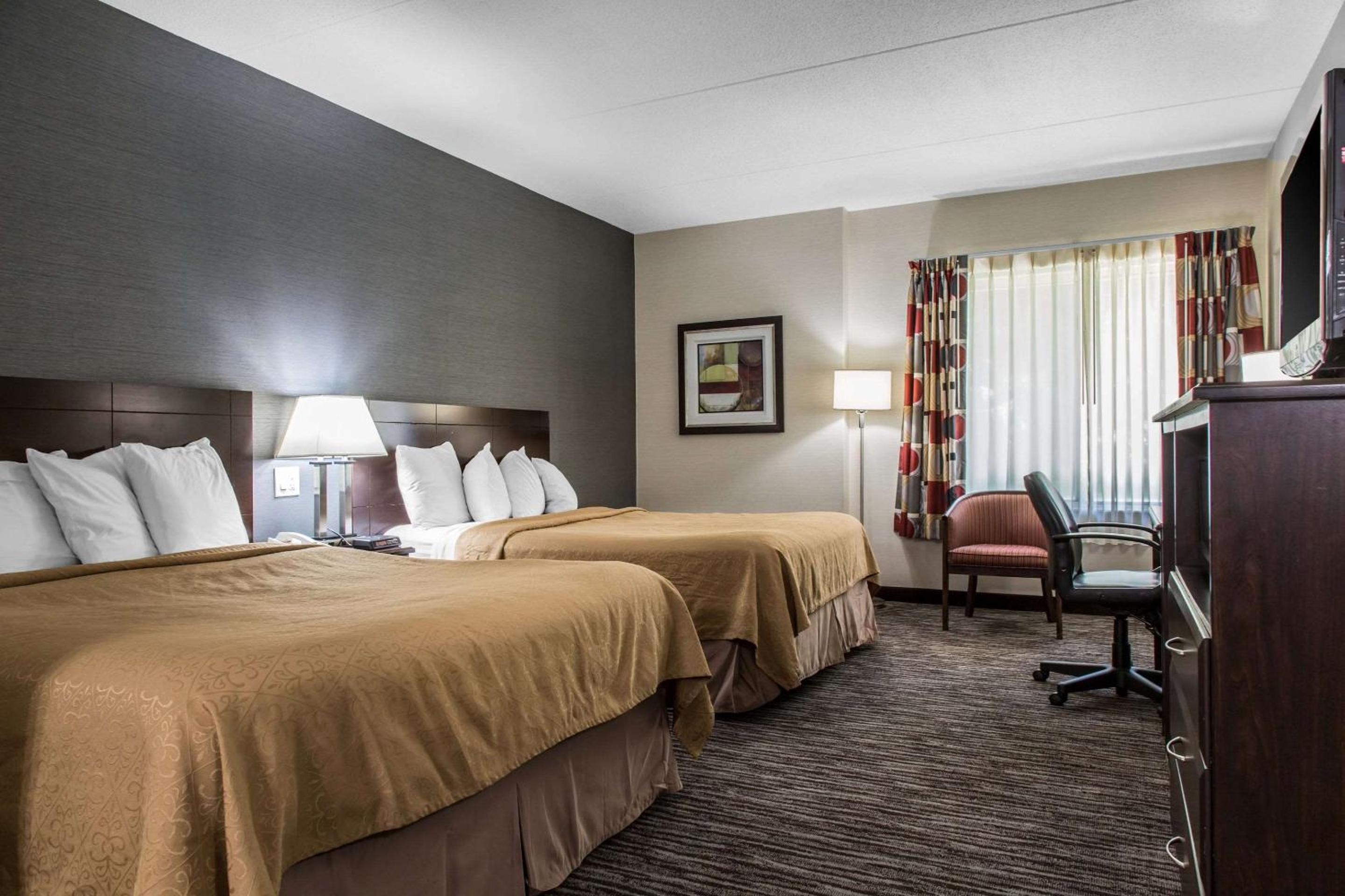 Queen Room with Two Queen Beds - Non-Smoking - Photo 1