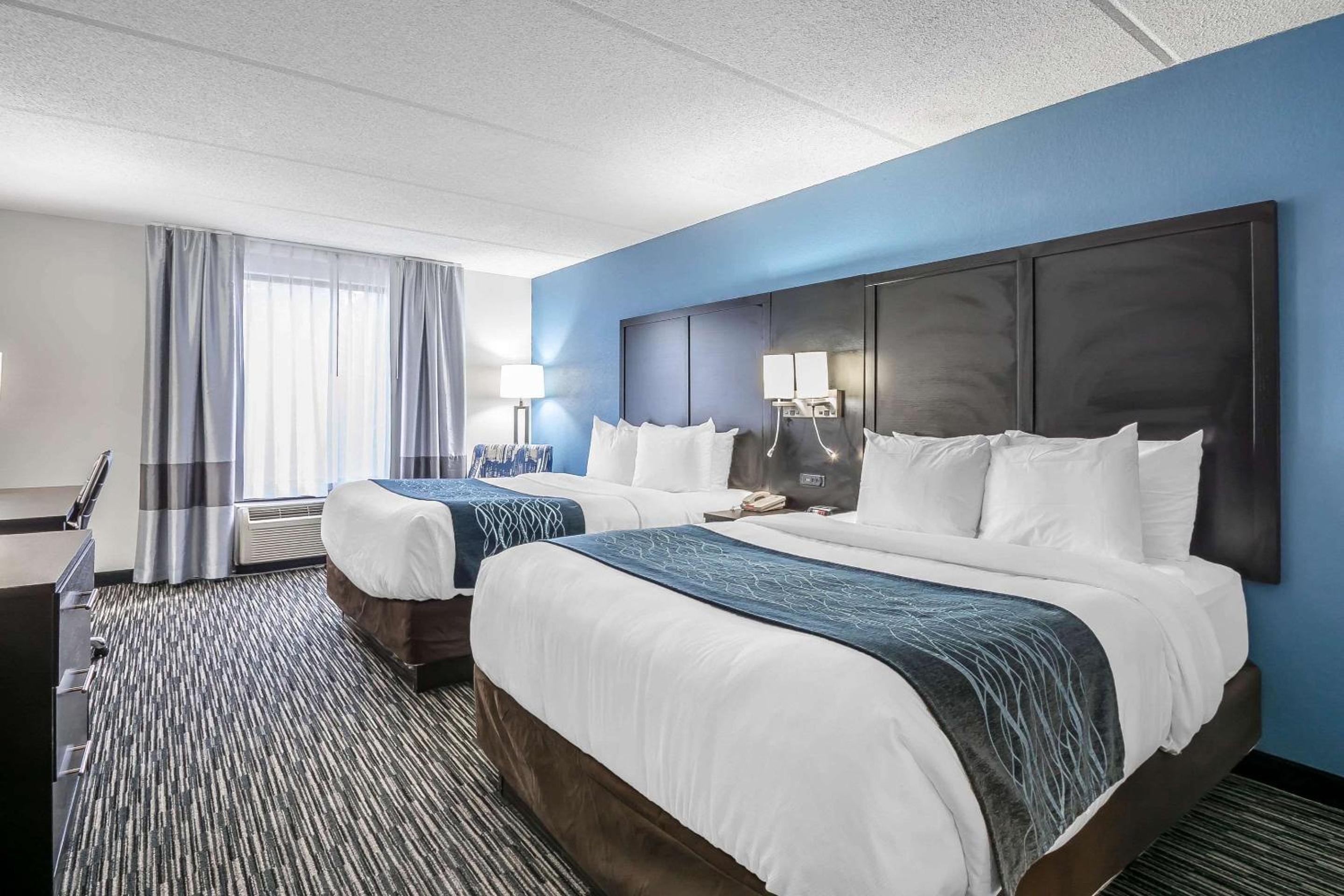 Queen Room with Two Queen Beds - Non-Smoking (No pets allowed)