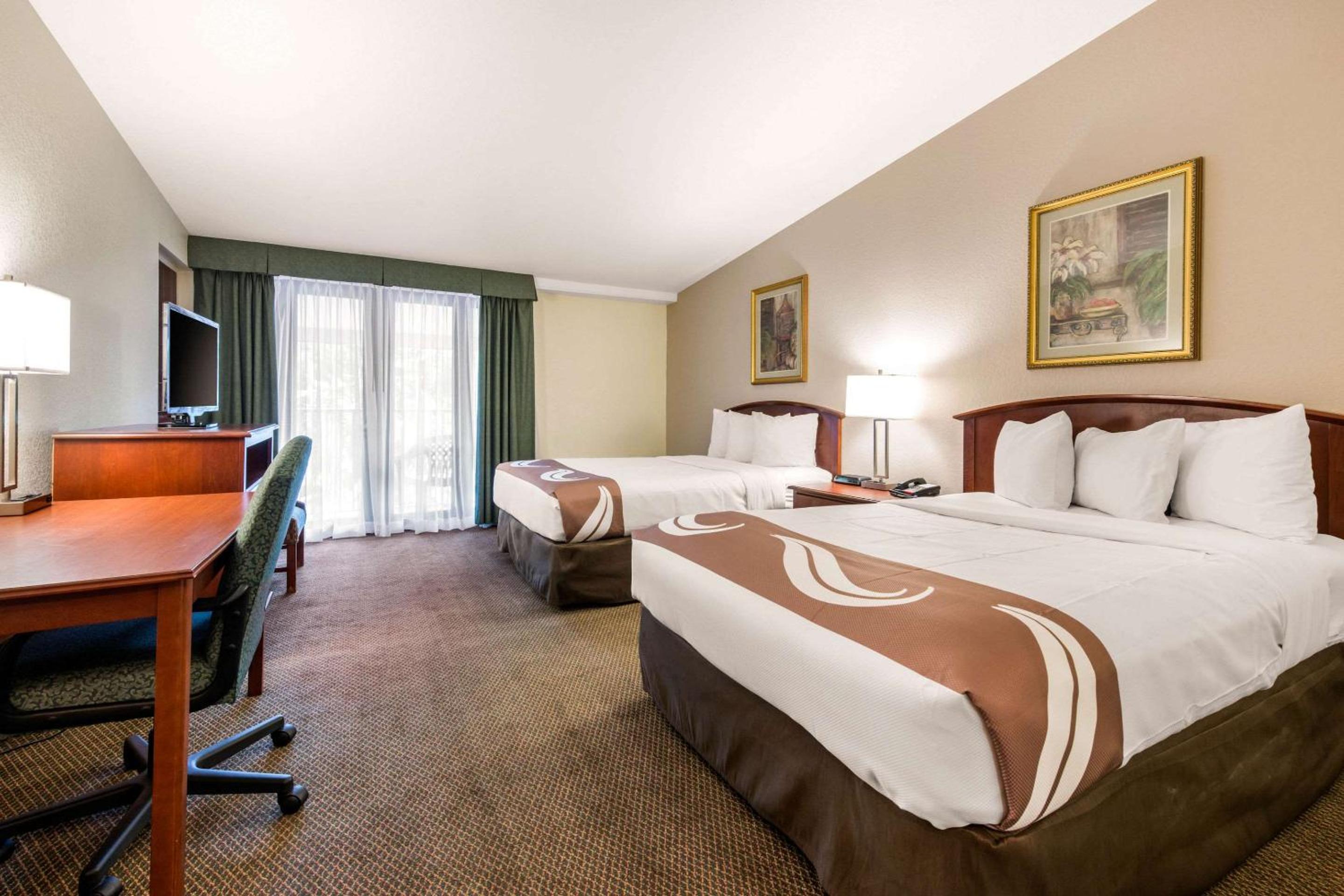 Double Room with Two Double Beds - Non-Smoking - Photo 1