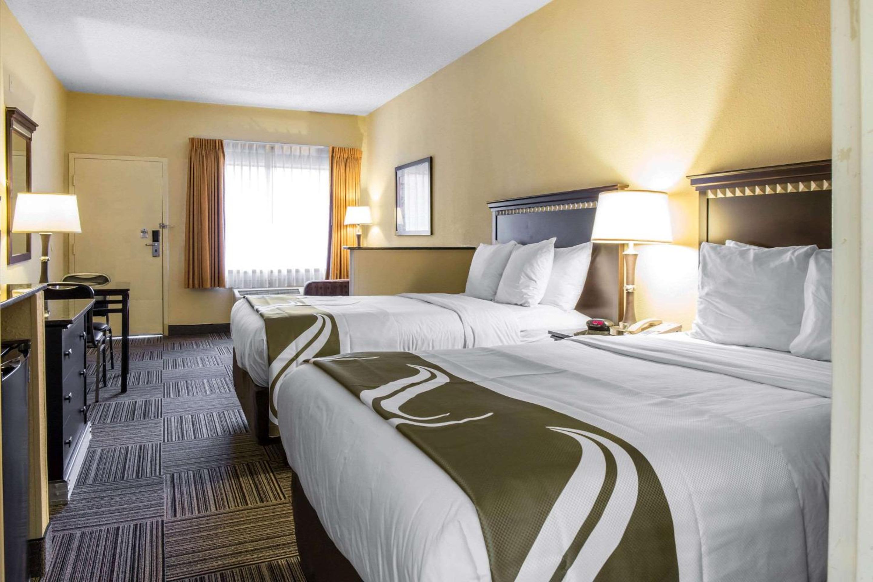 Queen Suite with Two Queen Beds - Non-Smoking