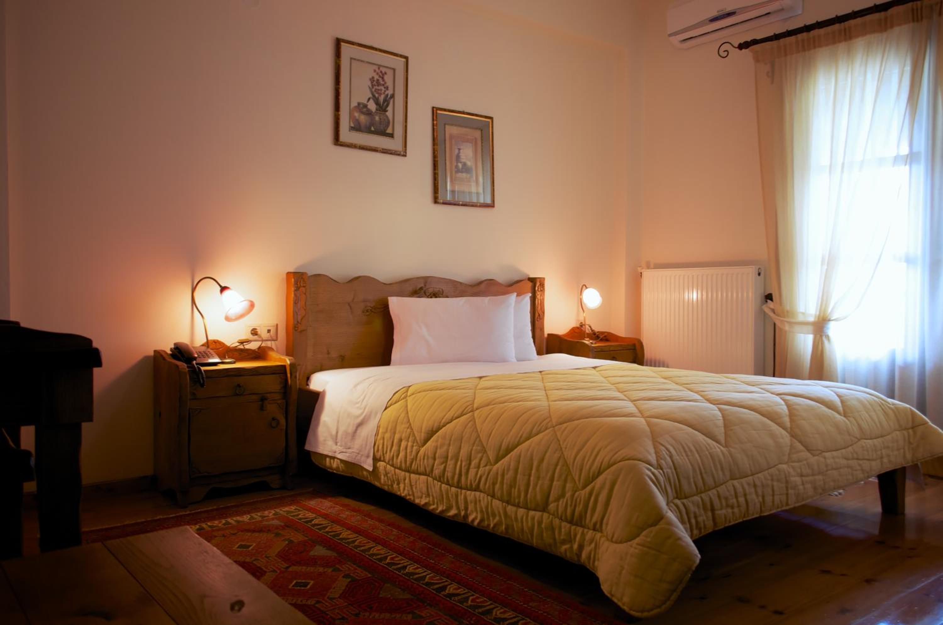 Double Room - Photo 3
