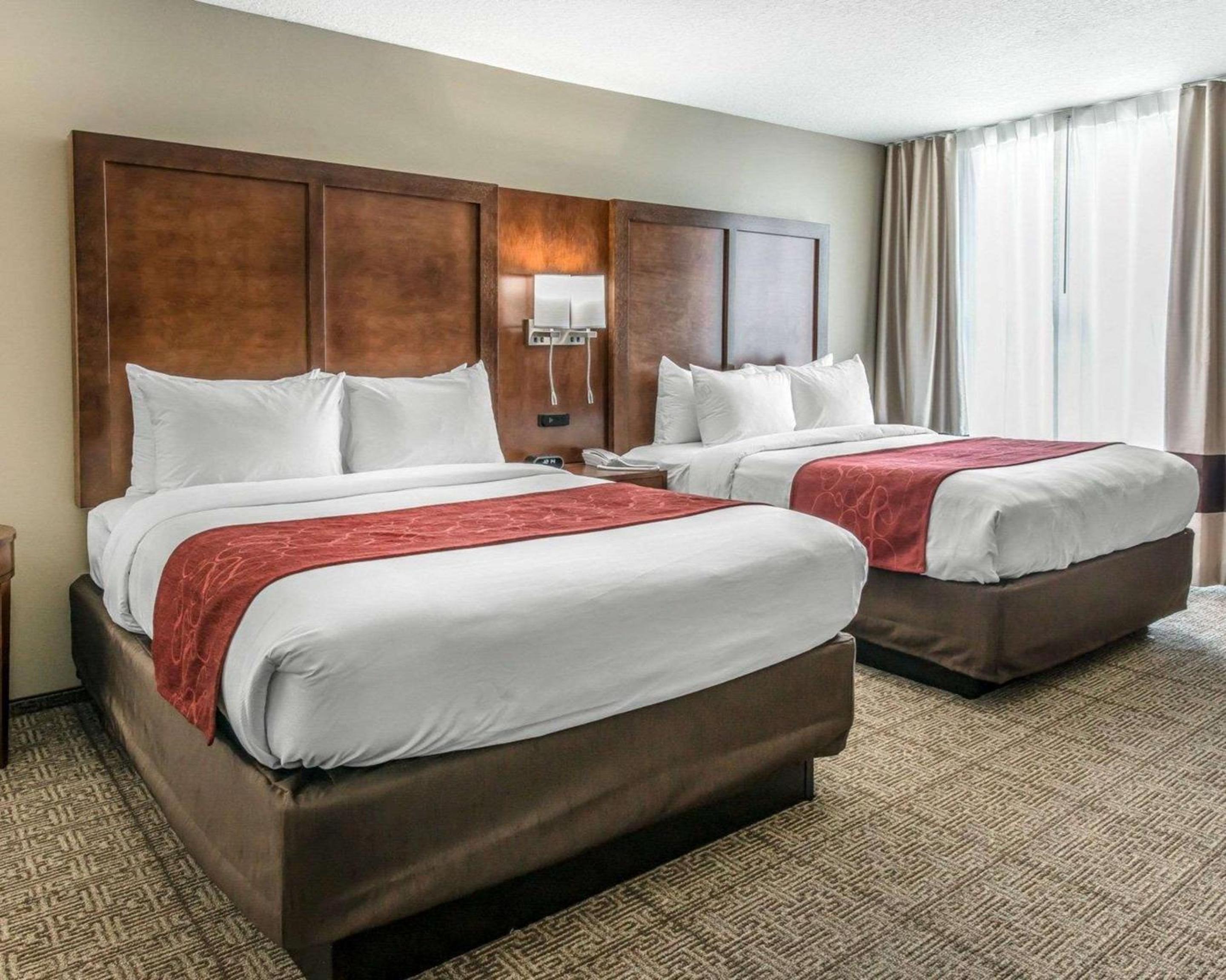 Queen Suite with Two Queen Beds - Accessible/Non-Smoking