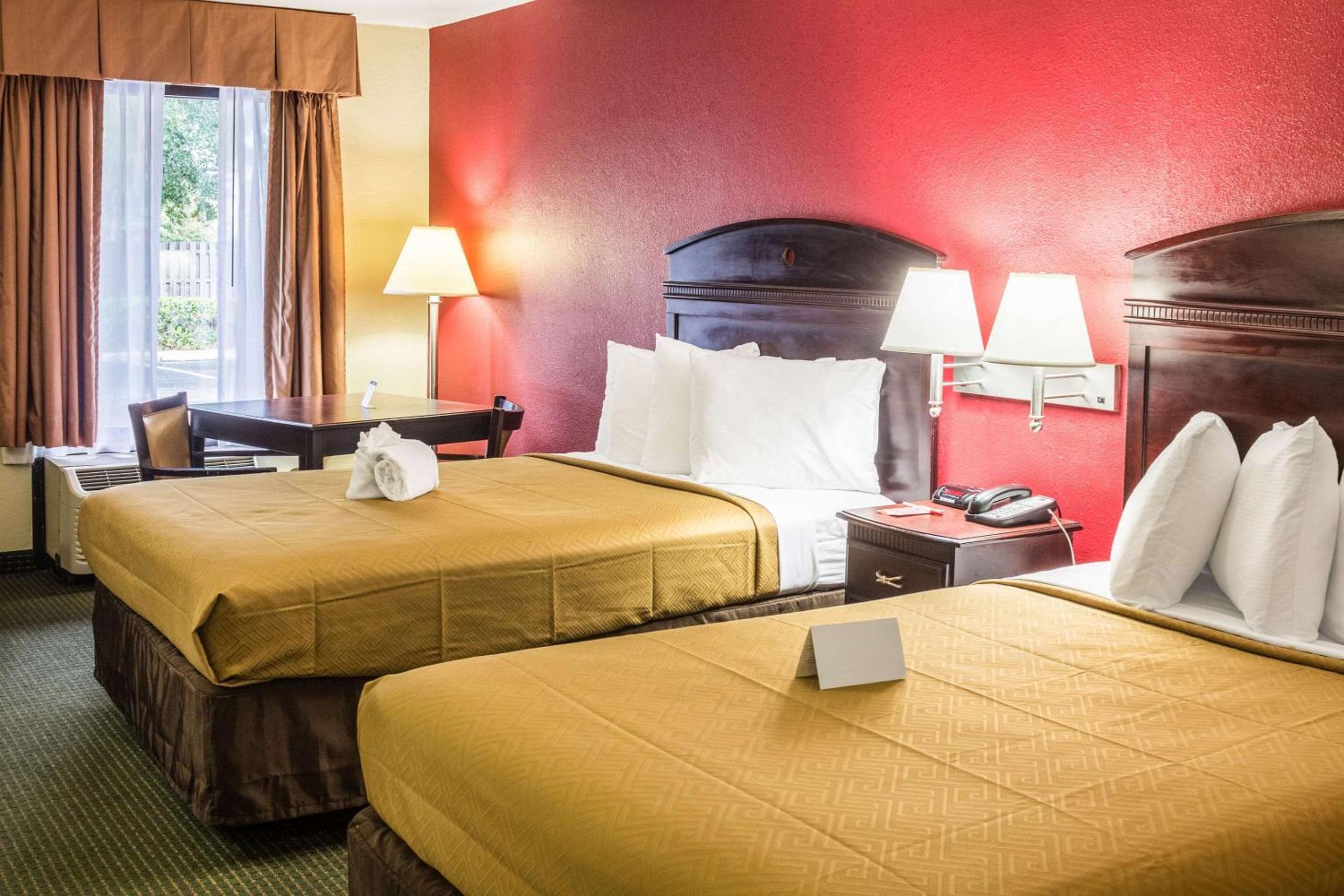 Double Room with Two Double Beds - Non-Smoking - Photo 1