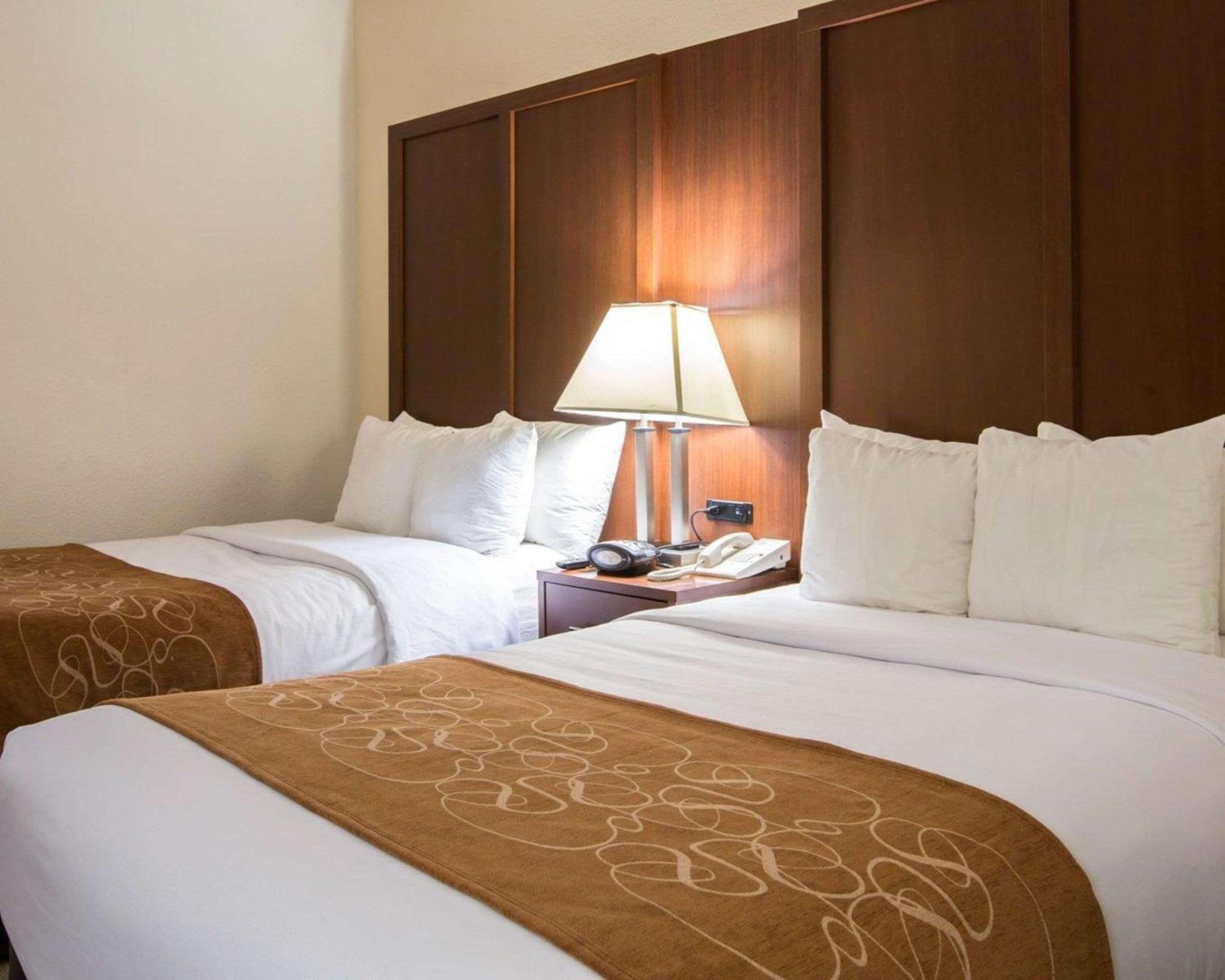 Double Suite with Two Double Beds - Non-Smoking