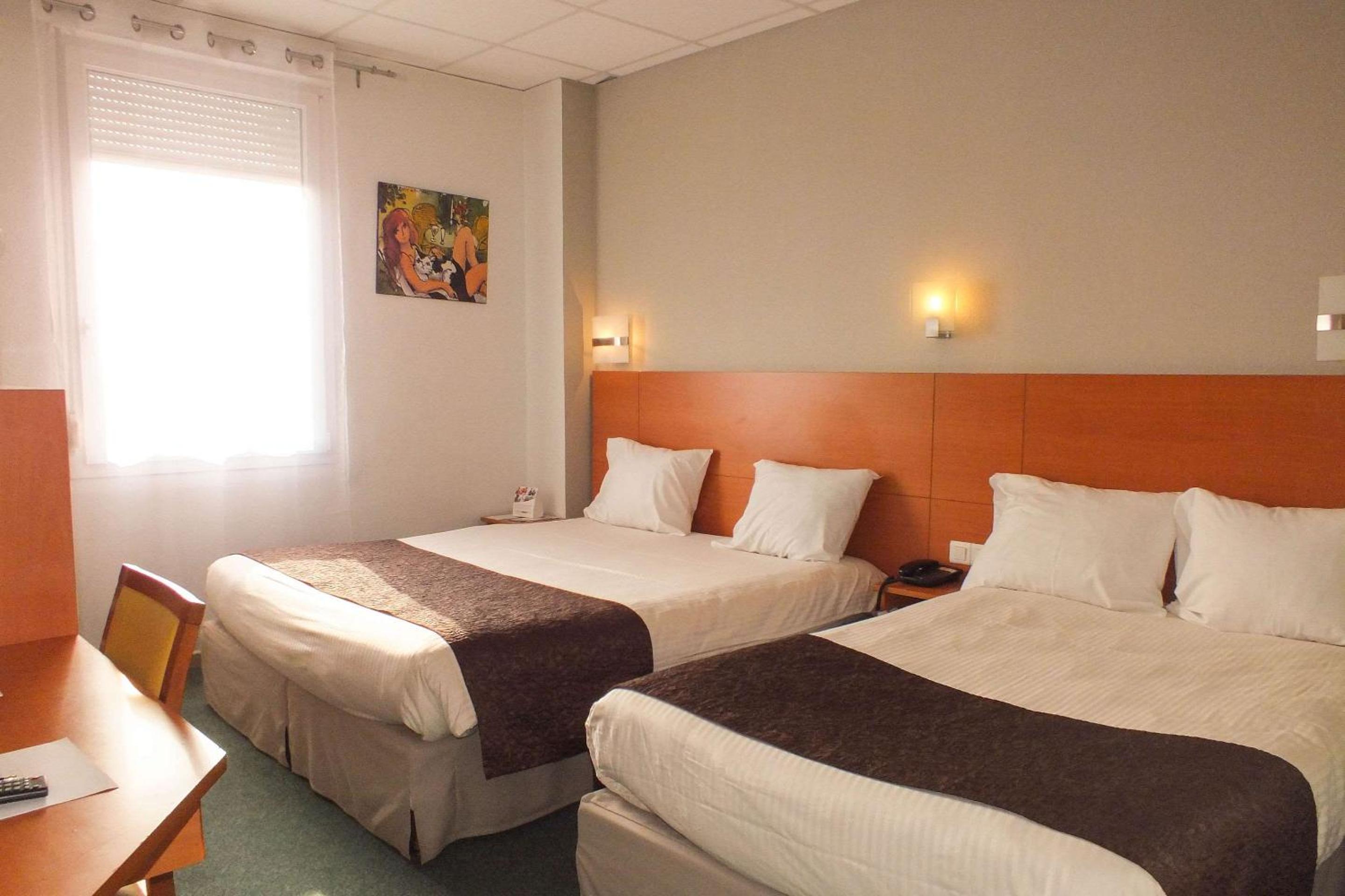Standard Triple Room - Photo 3