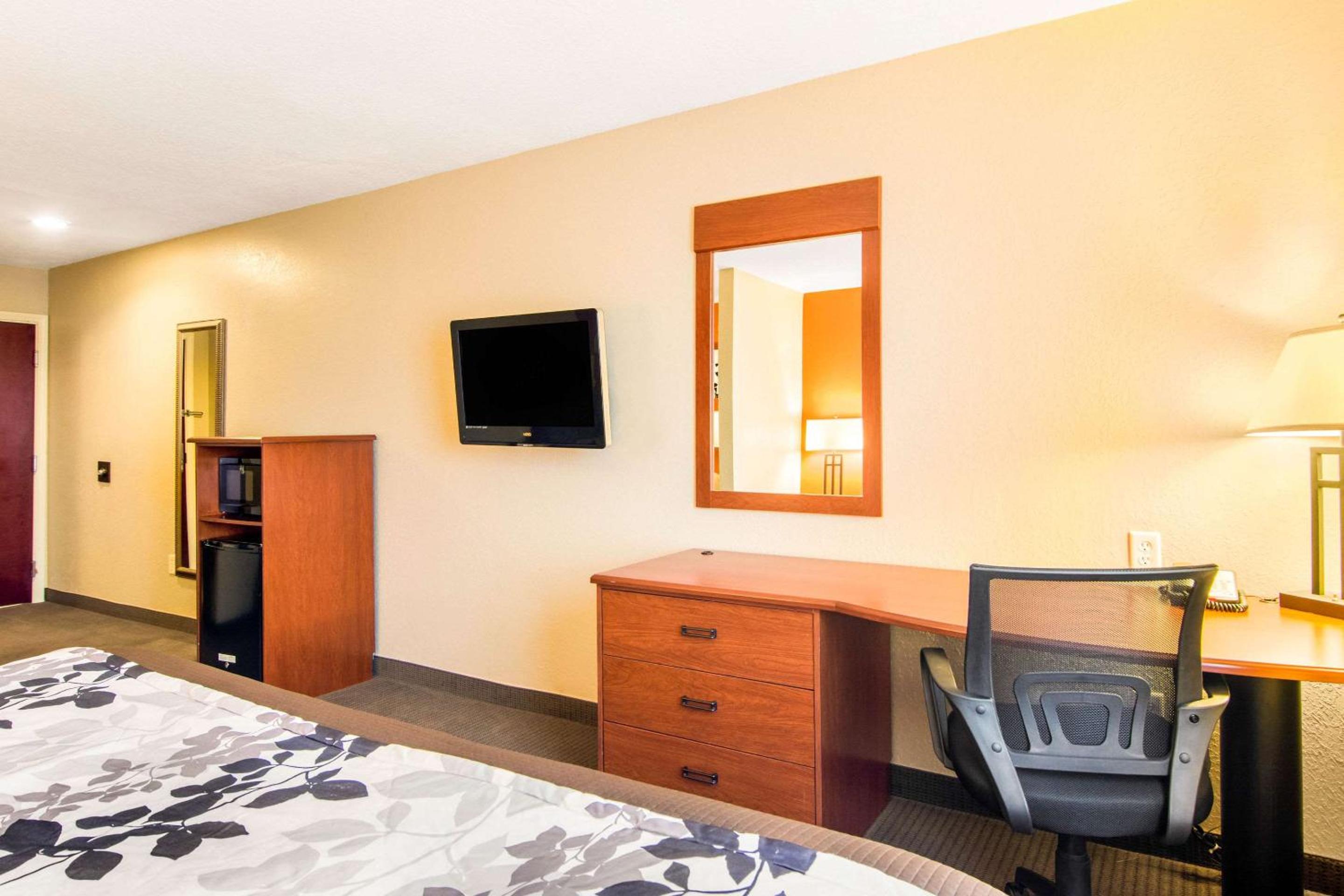 King Room - Disability Access/Non-Smoking - Photo 1