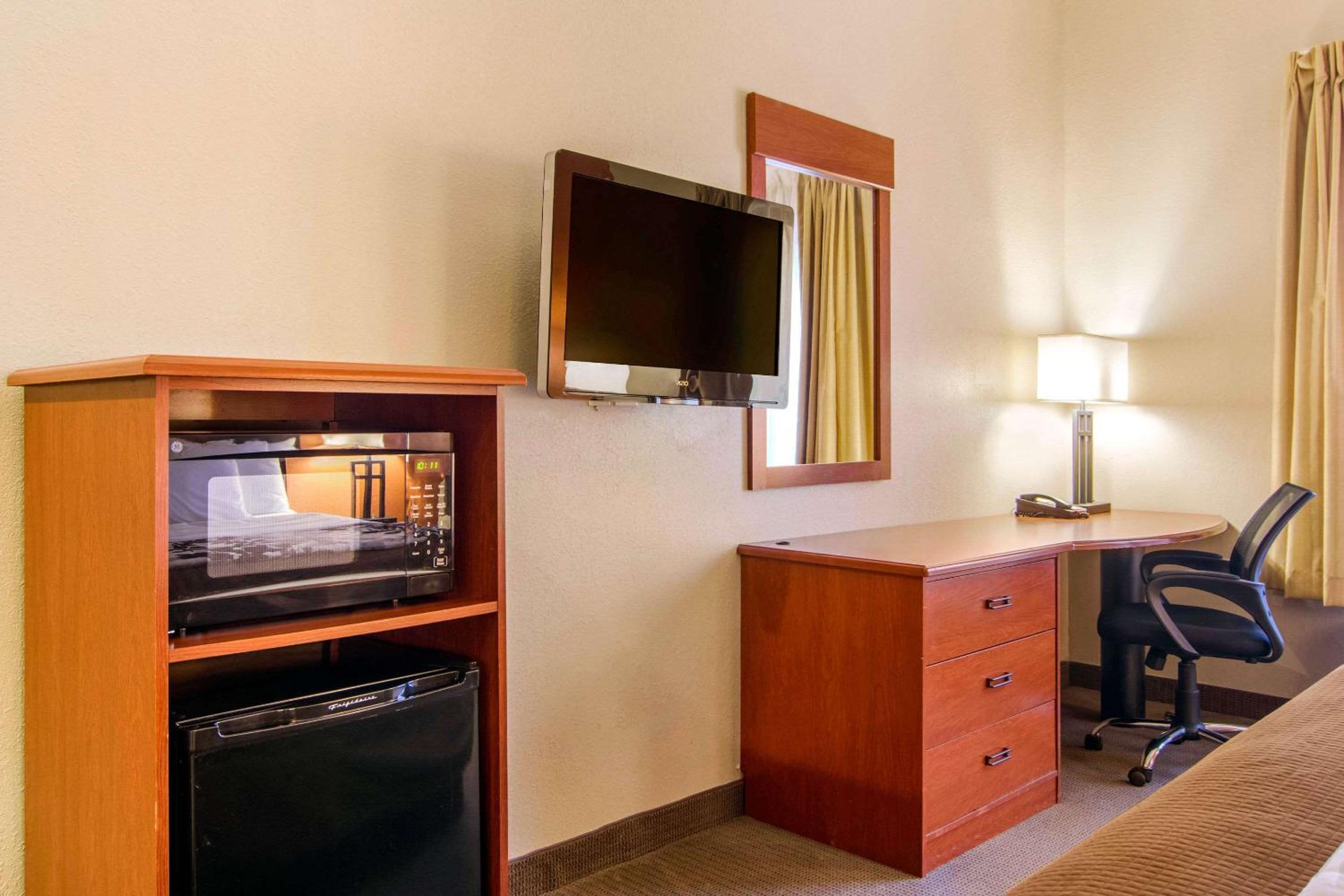 King Room - Disability Access/Non-Smoking - Photo 2