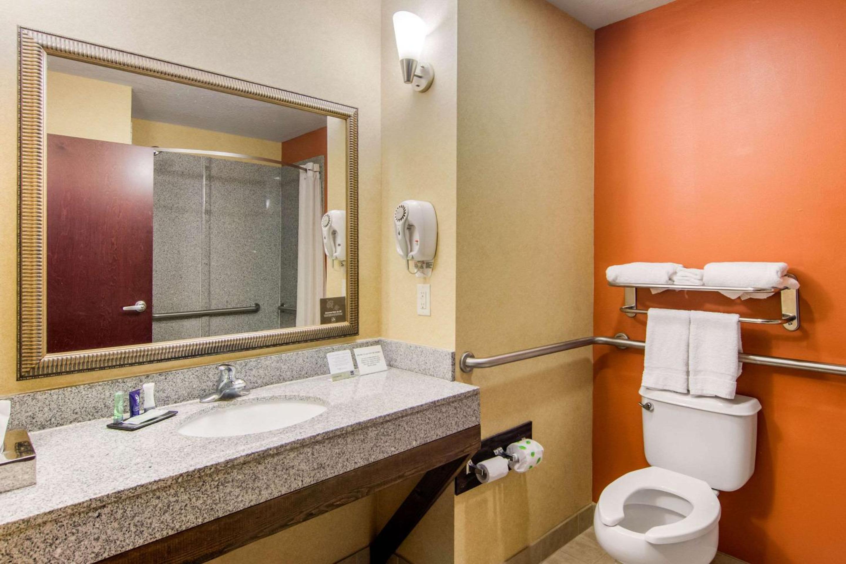 King Room - Disability Access/Non-Smoking - Photo 3