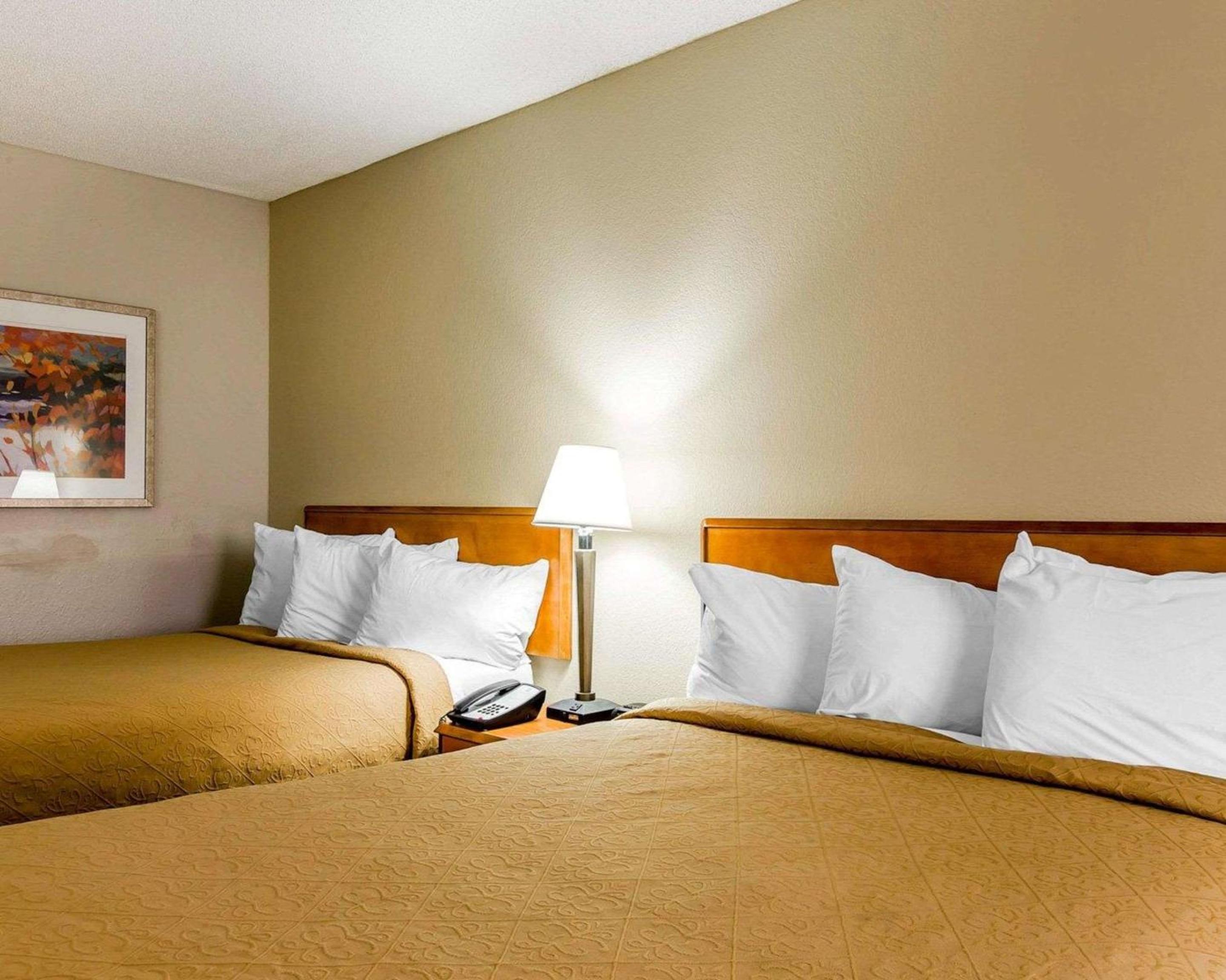 Double Room with Two Double Beds - Non-Smoking - Photo 1